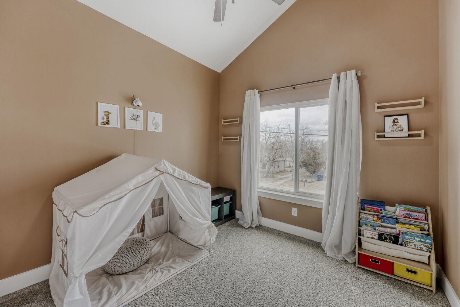 125 Irene St, Elgin, TX 78621