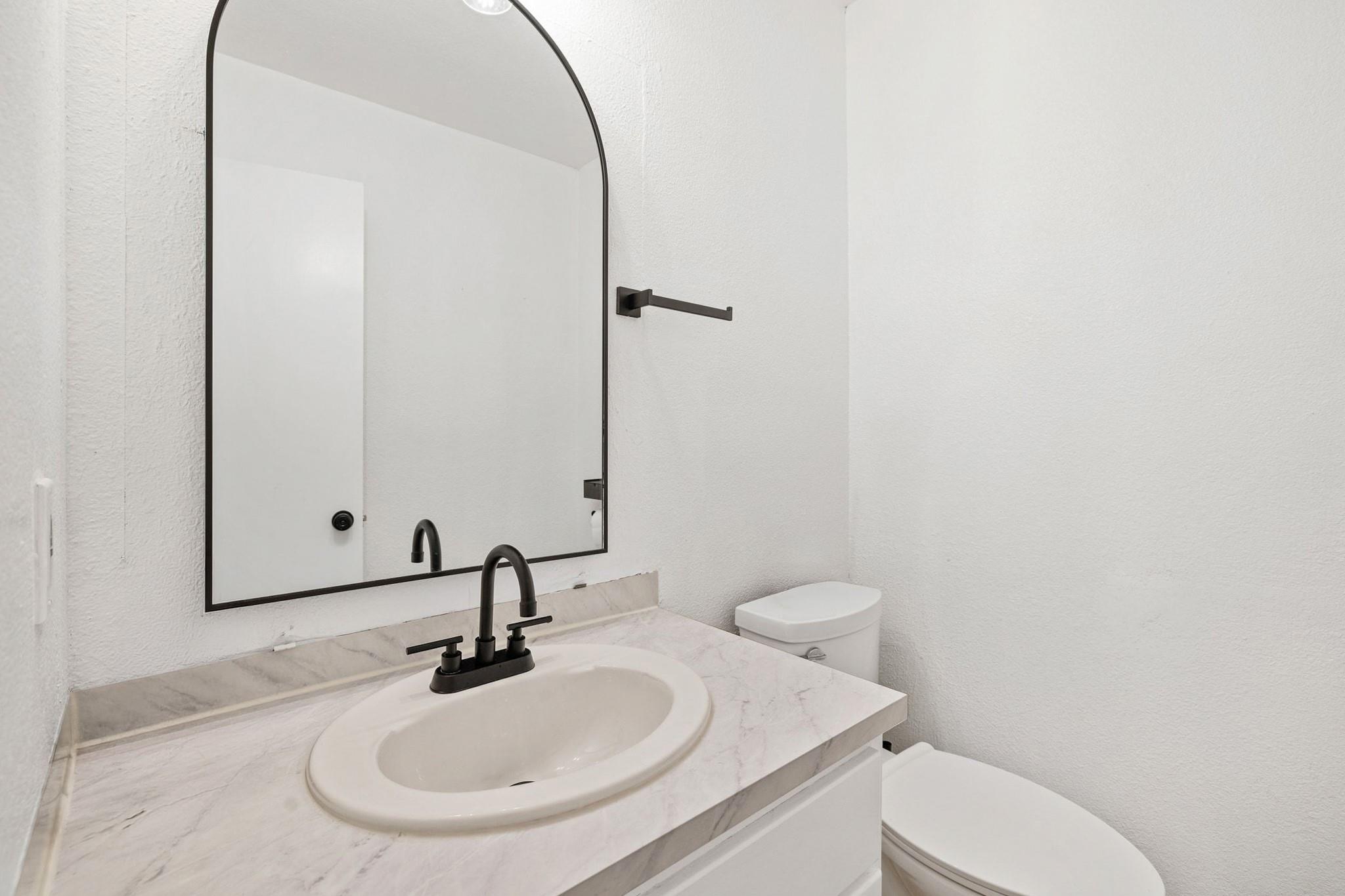 1010 W Rundberg Ln # 30, Austin, TX 78758