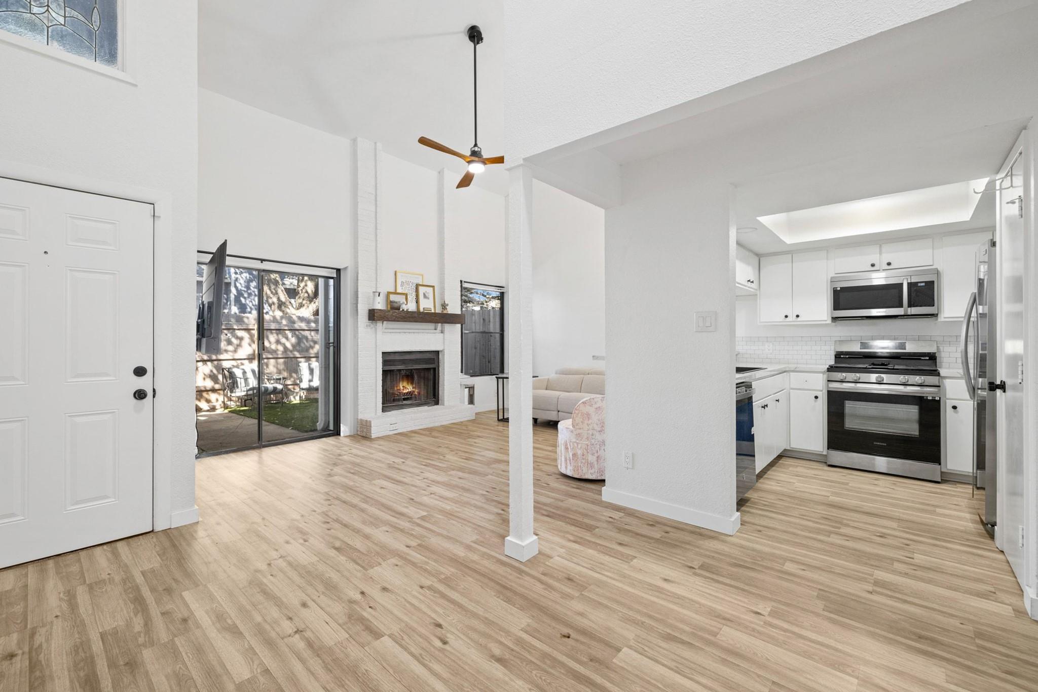 1010 W Rundberg Ln # 30, Austin, TX 78758