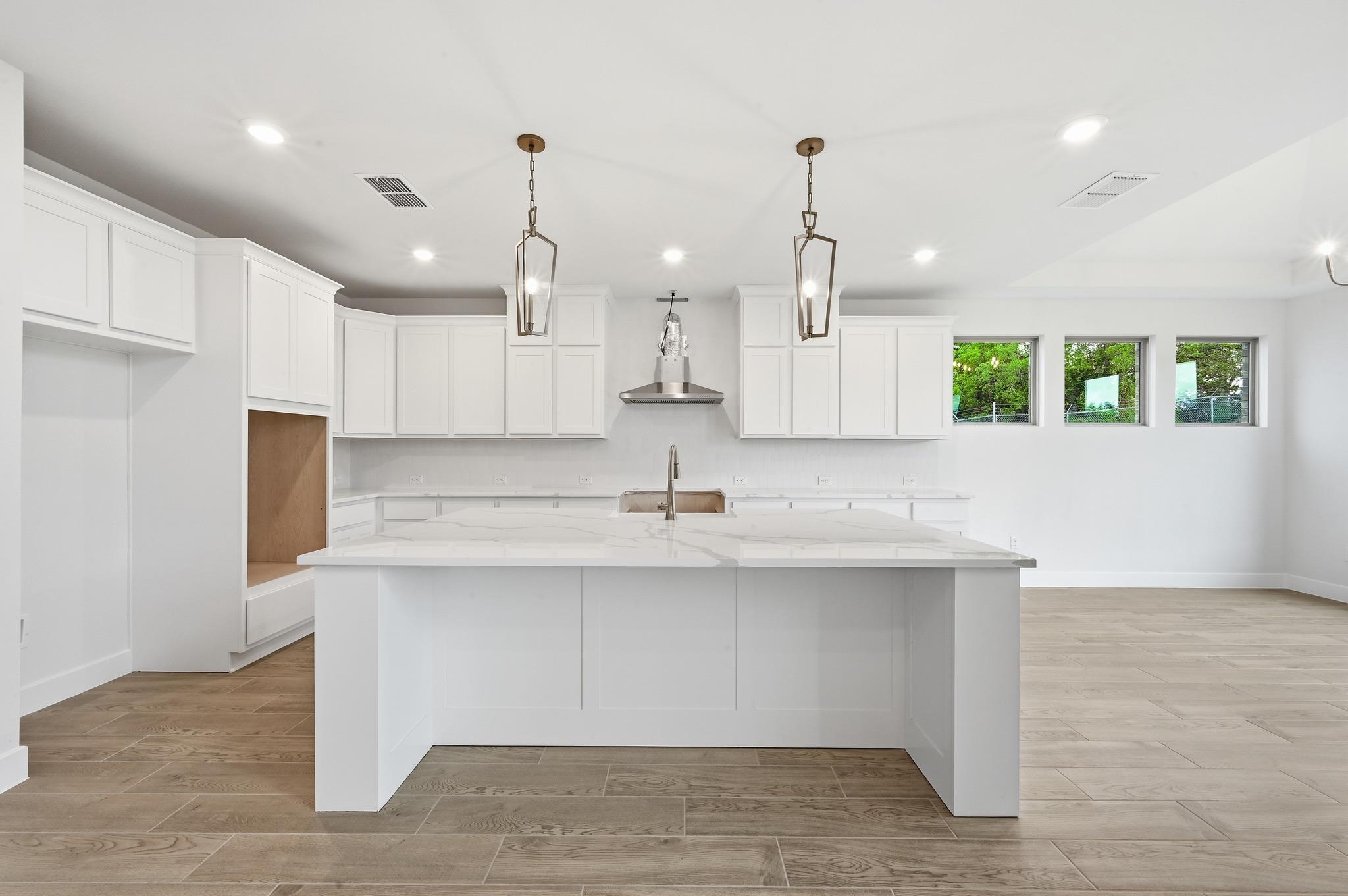 8108 Sarcelle Dr, Austin, TX 78738