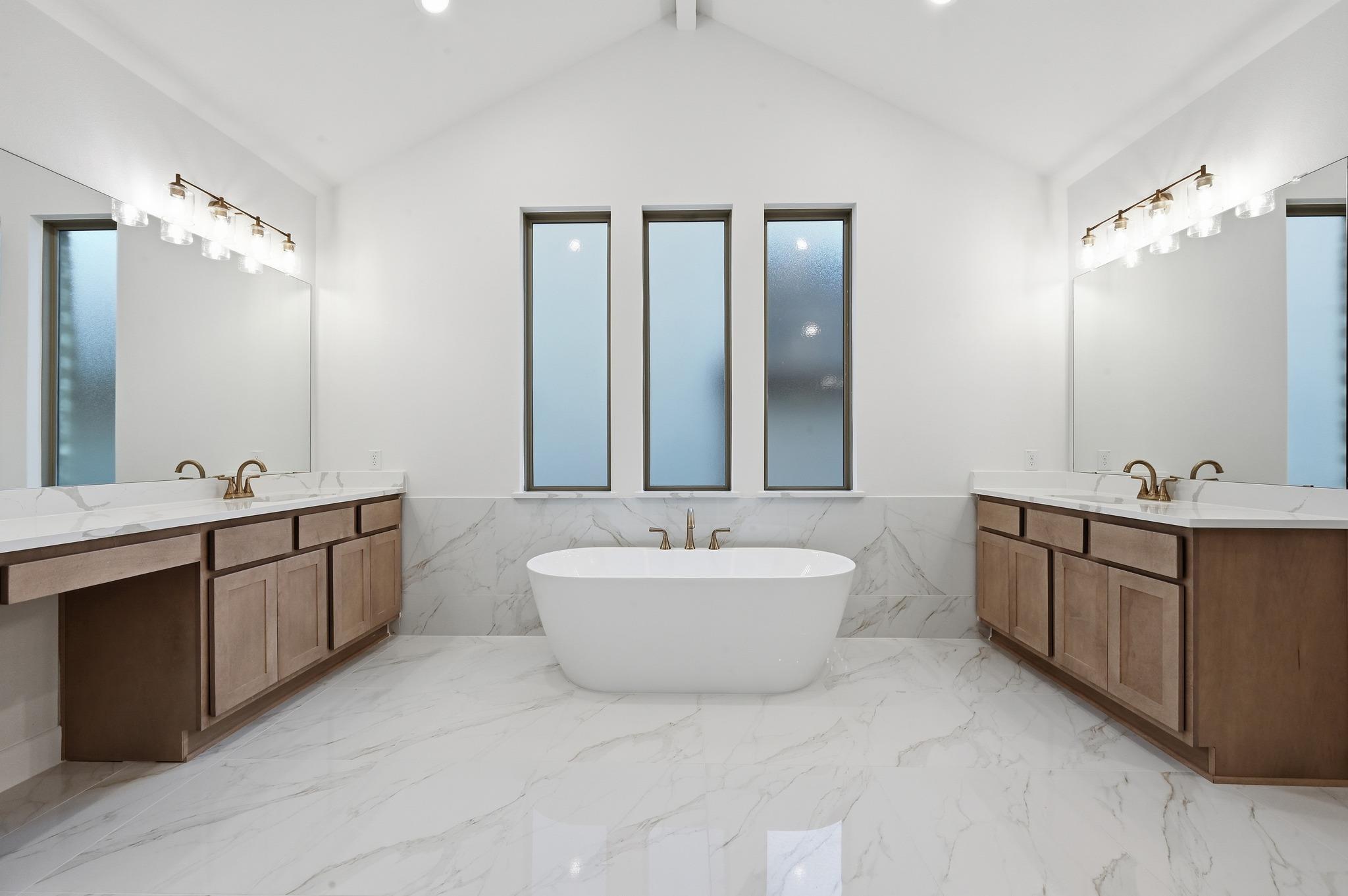 8108 Sarcelle Dr, Austin, TX 78738