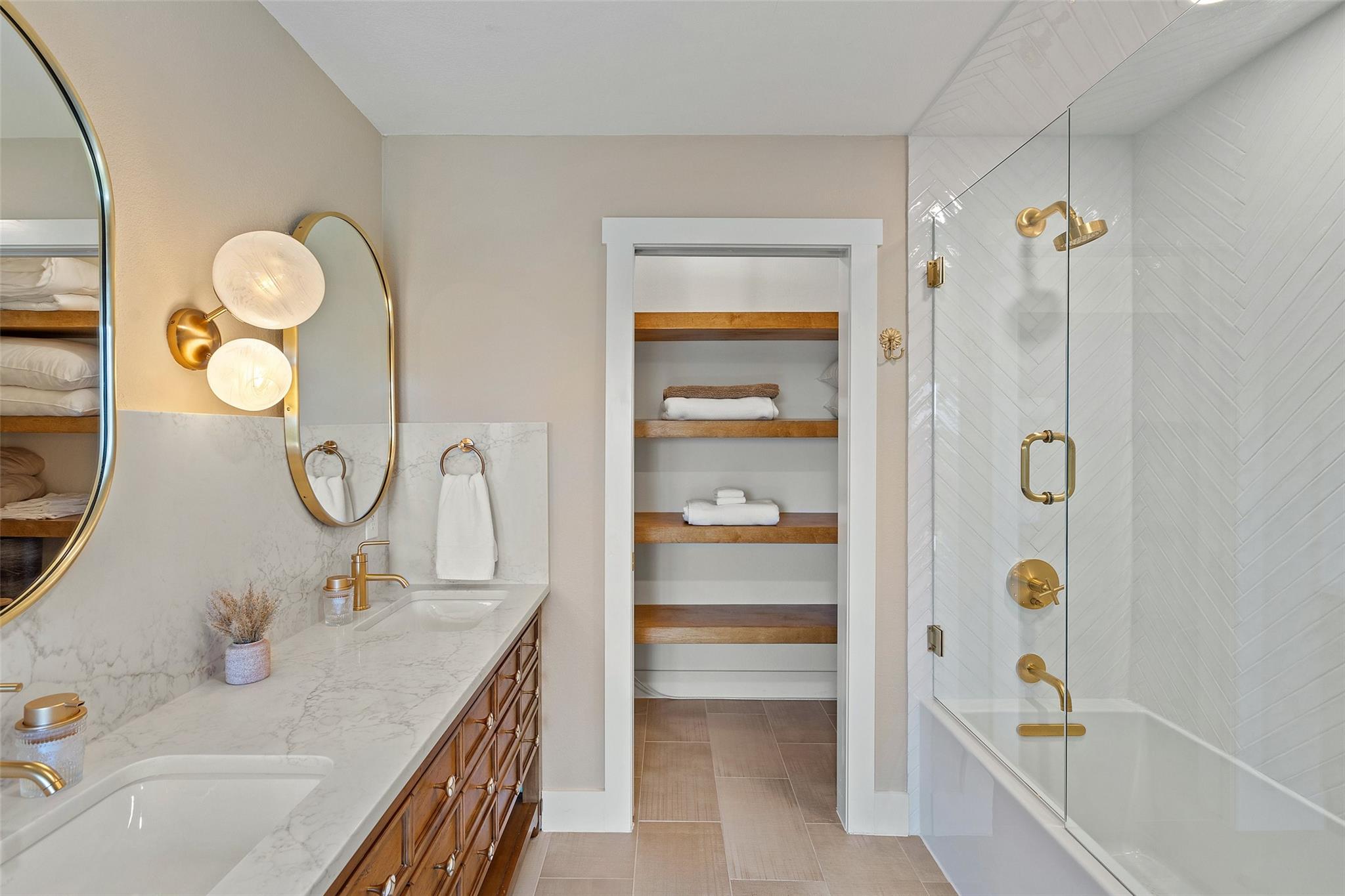 1302L Sparrow Ln, Austin, TX 78734