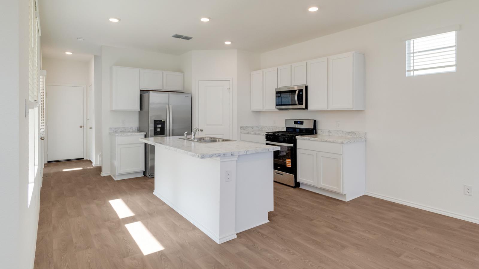 216 CONSTANZA Trl, Bastrop, TX 78602