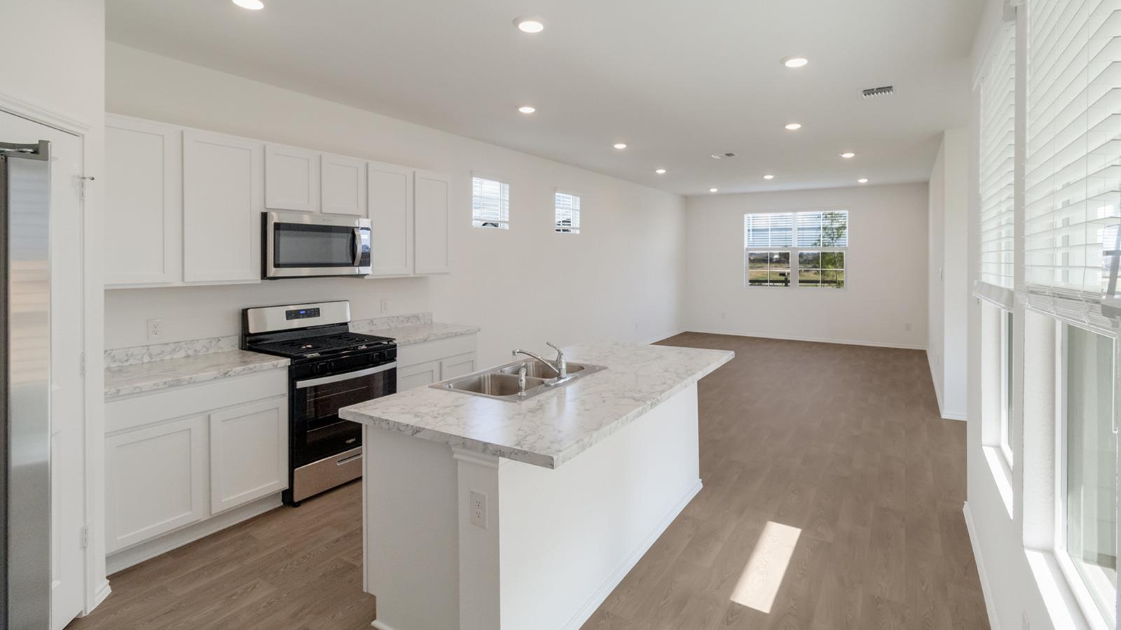 216 CONSTANZA Trl, Bastrop, TX 78602