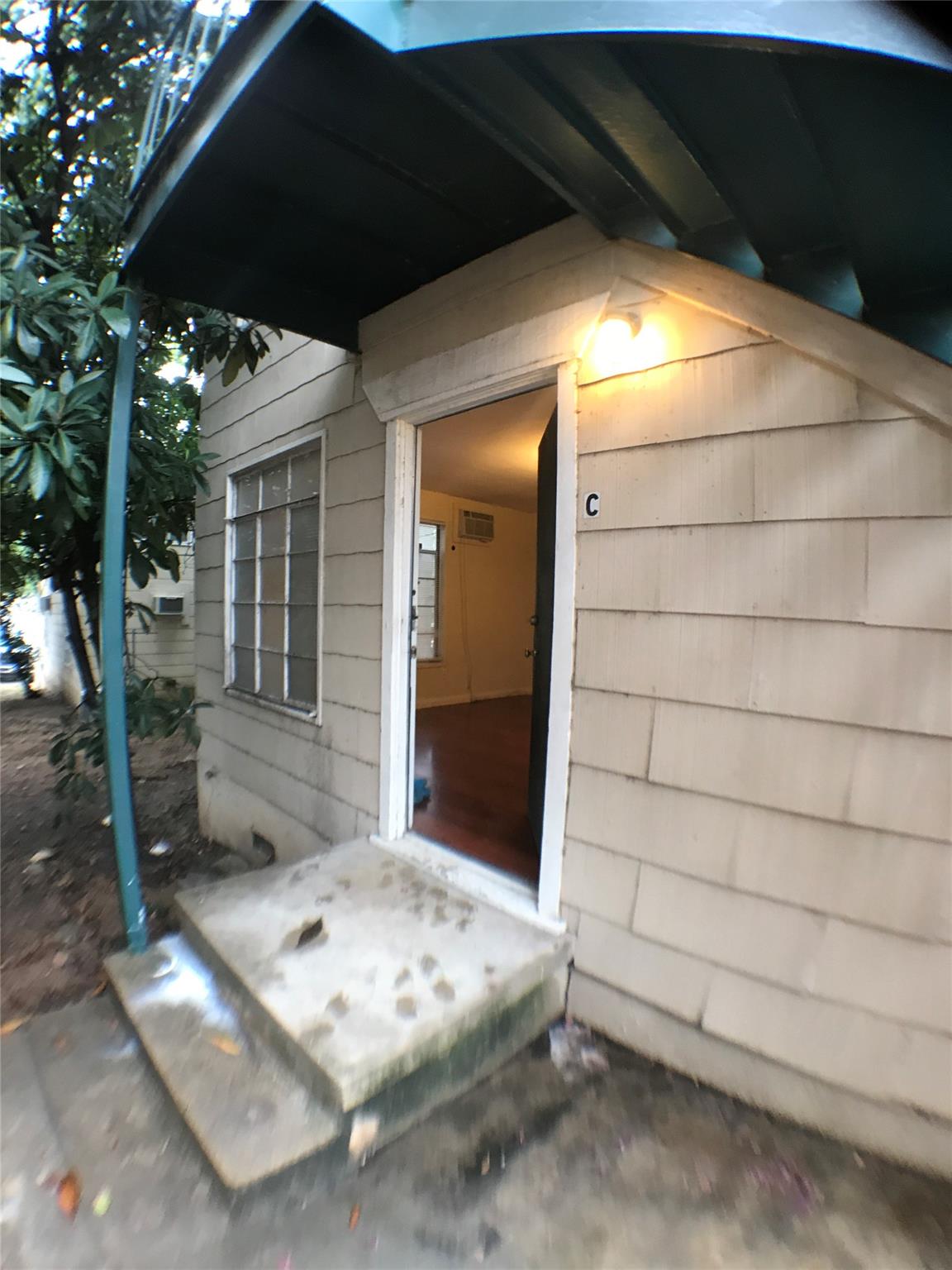 1009 W 25th and 1/2 St # C, Austin, TX 78705