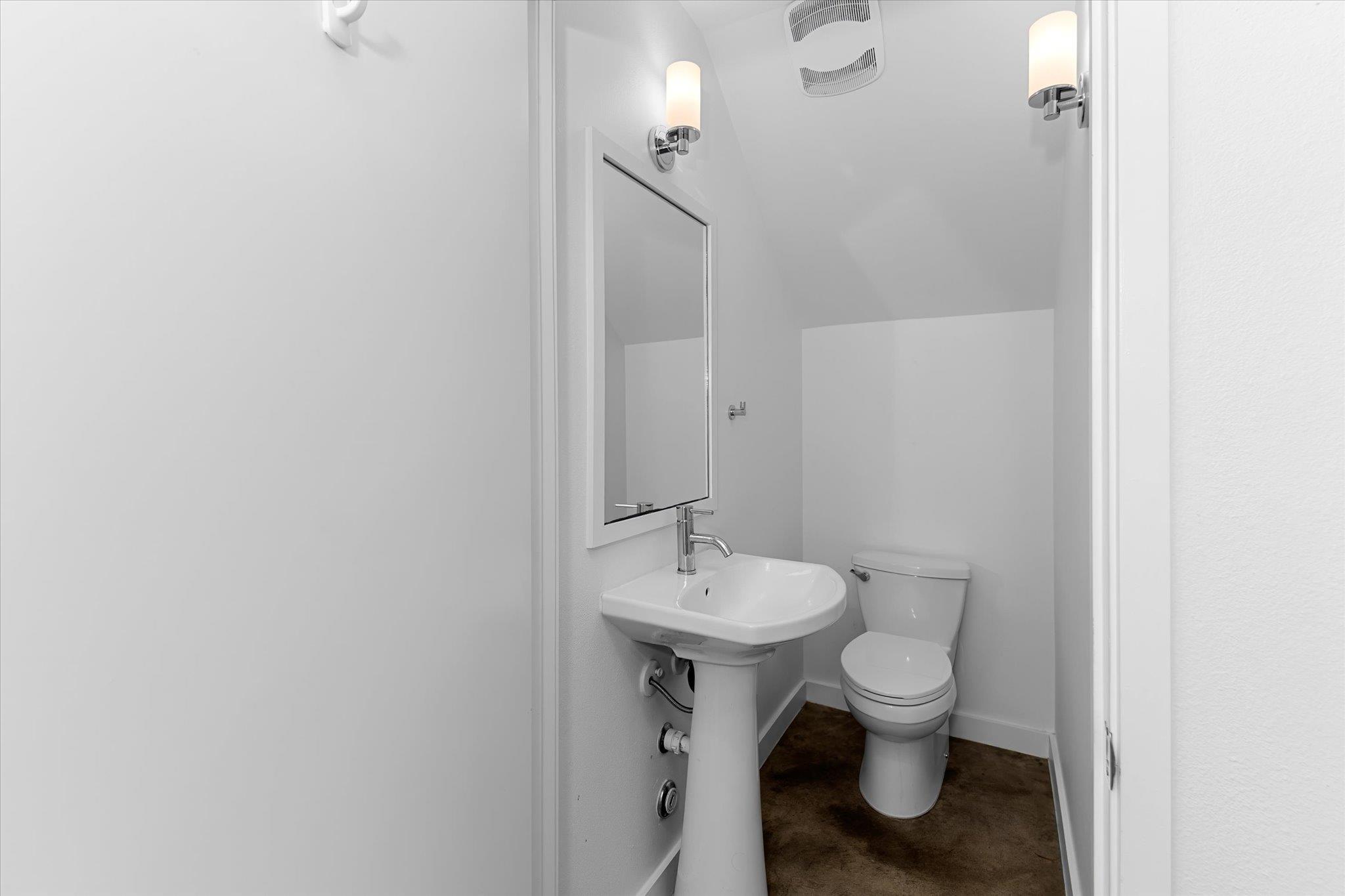 1204 Woodland Ave # B, Austin, TX 78704