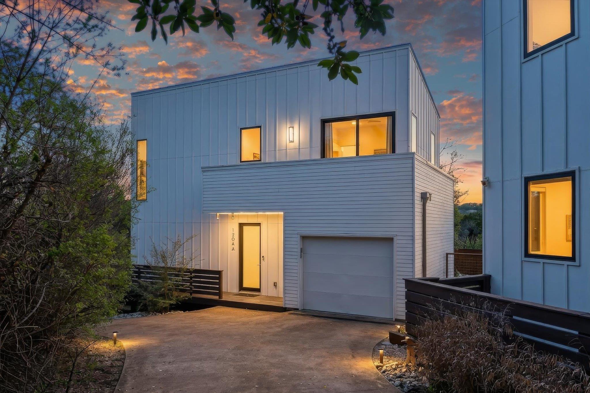 1204 Woodland Ave # B, Austin, TX 78704