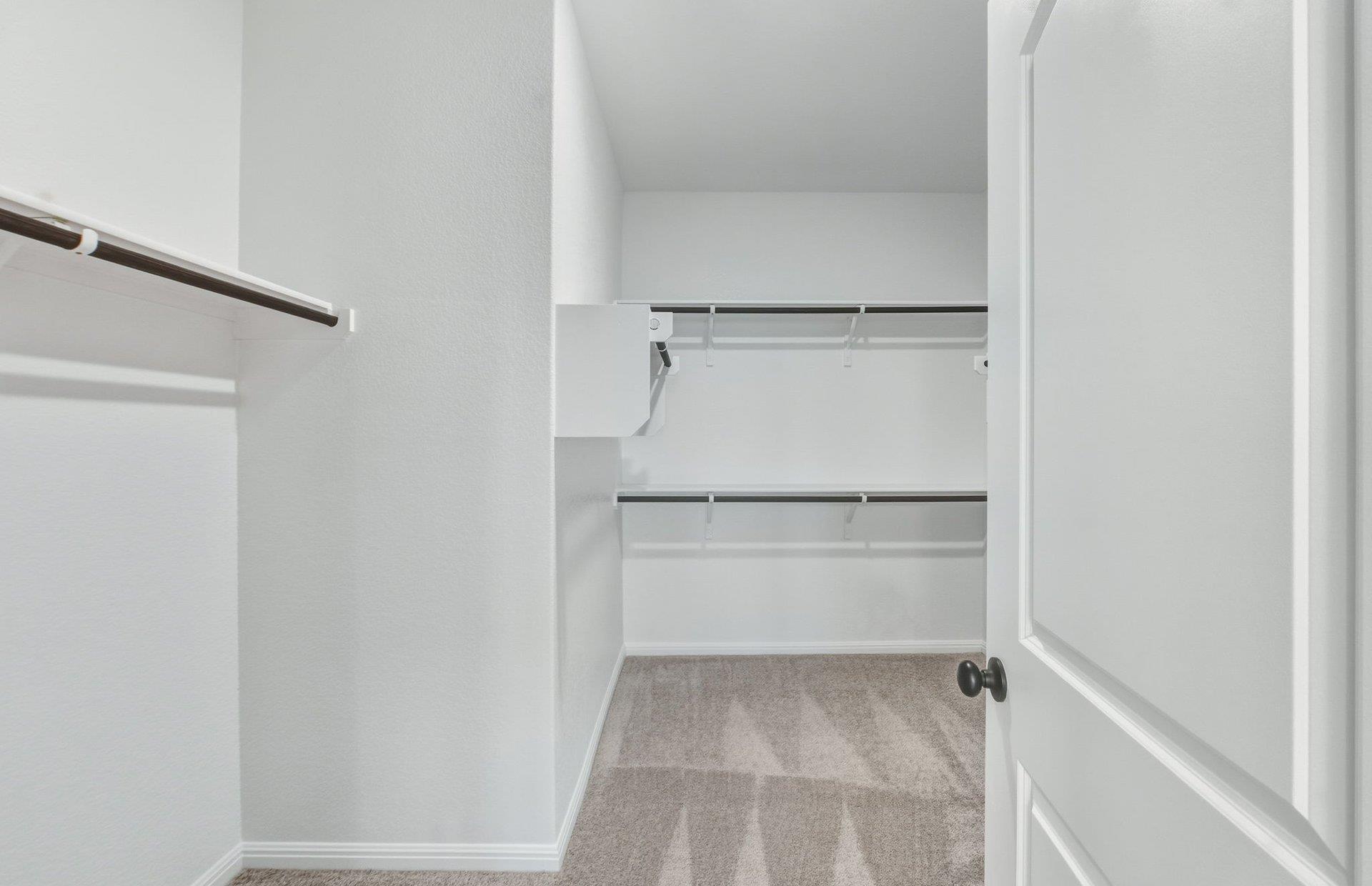 100 Darlington Ct, Liberty Hill, TX 78642