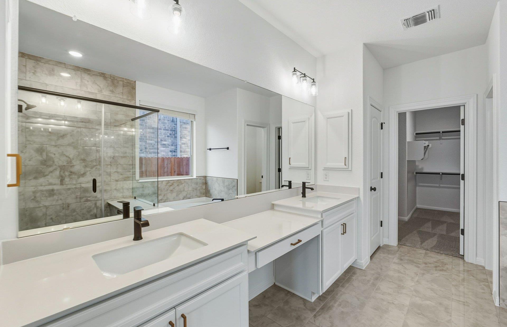 100 Darlington Ct, Liberty Hill, TX 78642