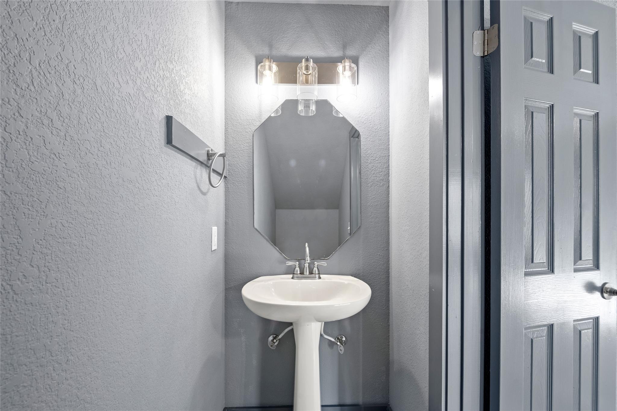 38 Deer Ridge Rd, Wimberley, TX 78676