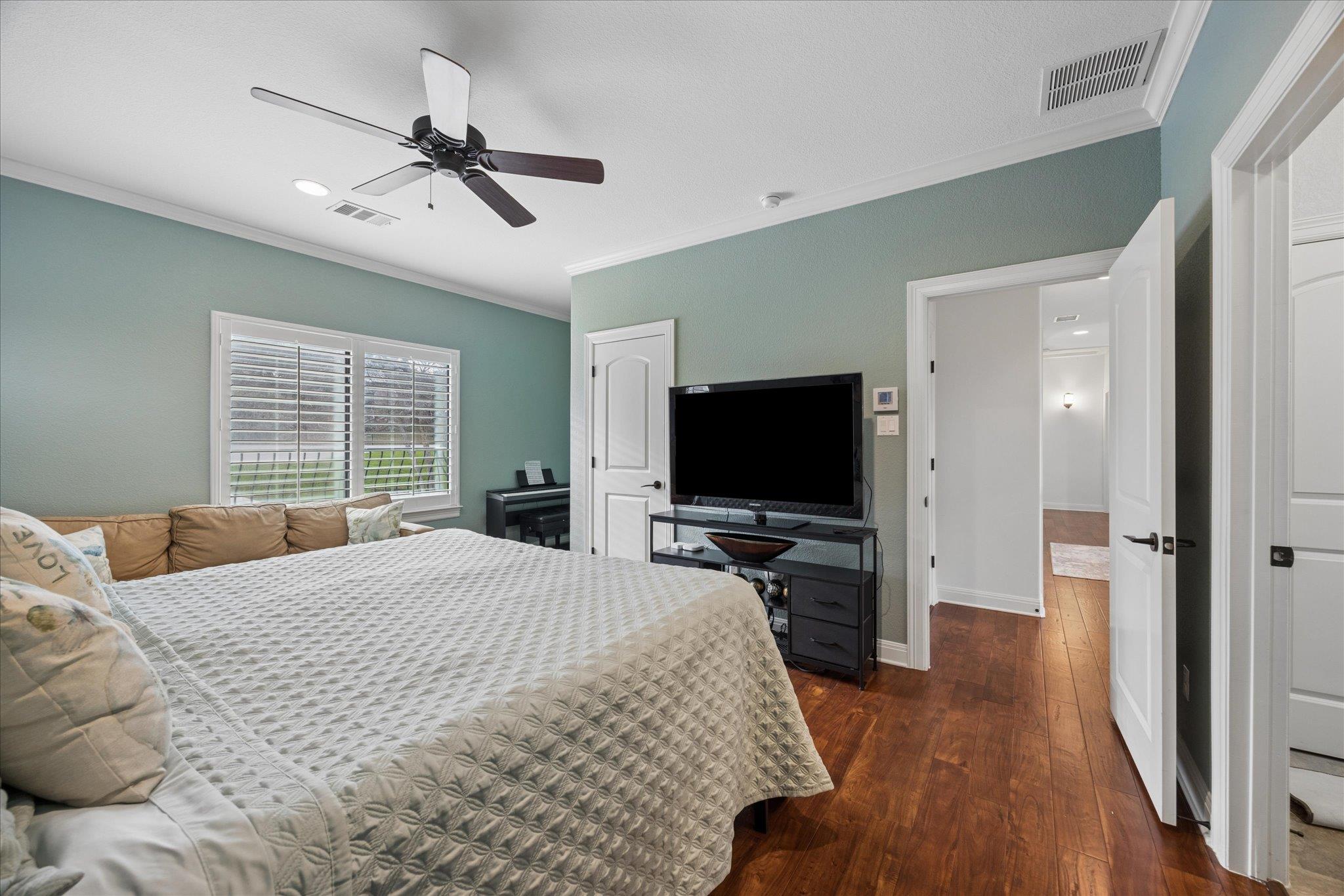 1100 High Lonesome St, Leander, TX 78641