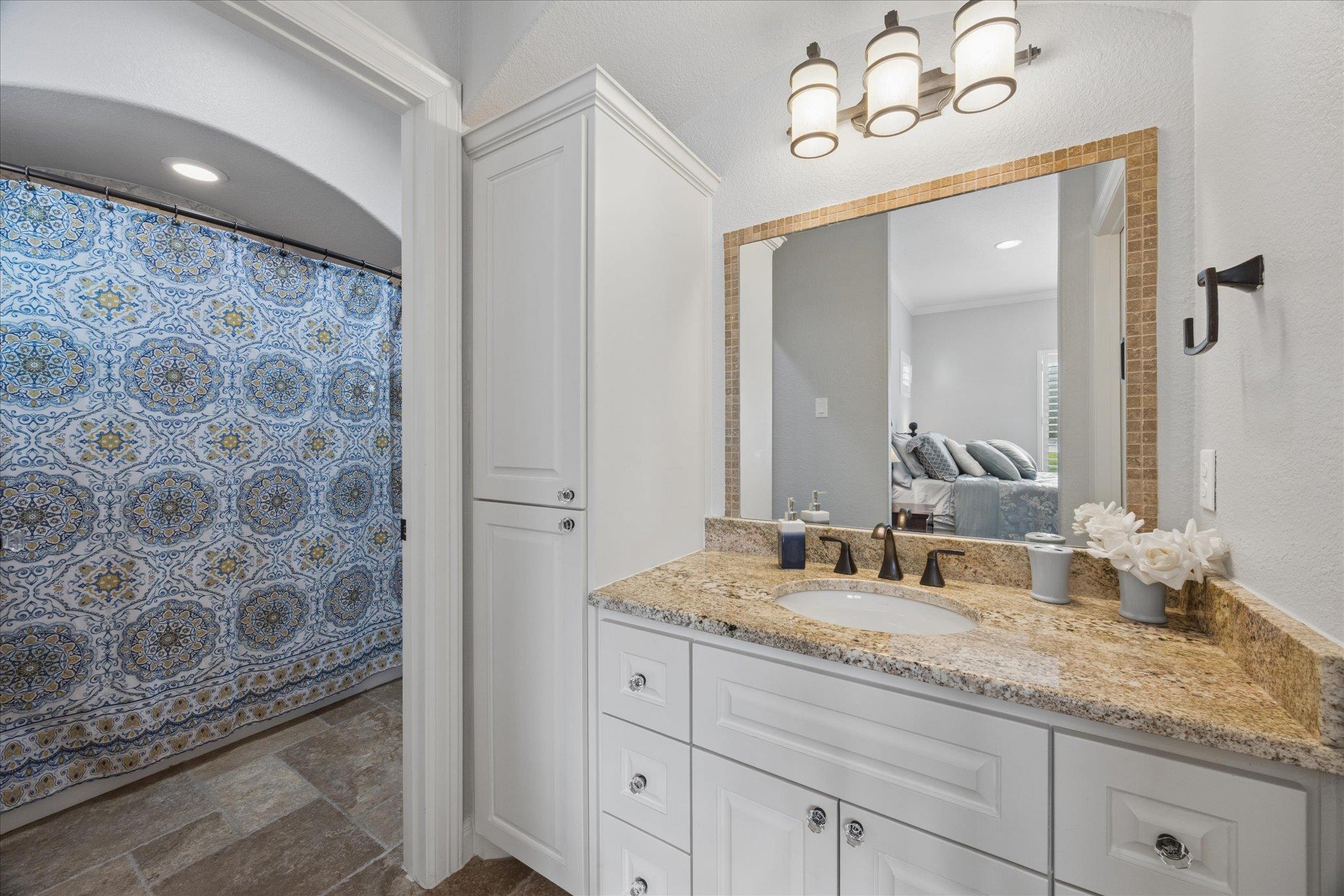 1100 High Lonesome St, Leander, TX 78641