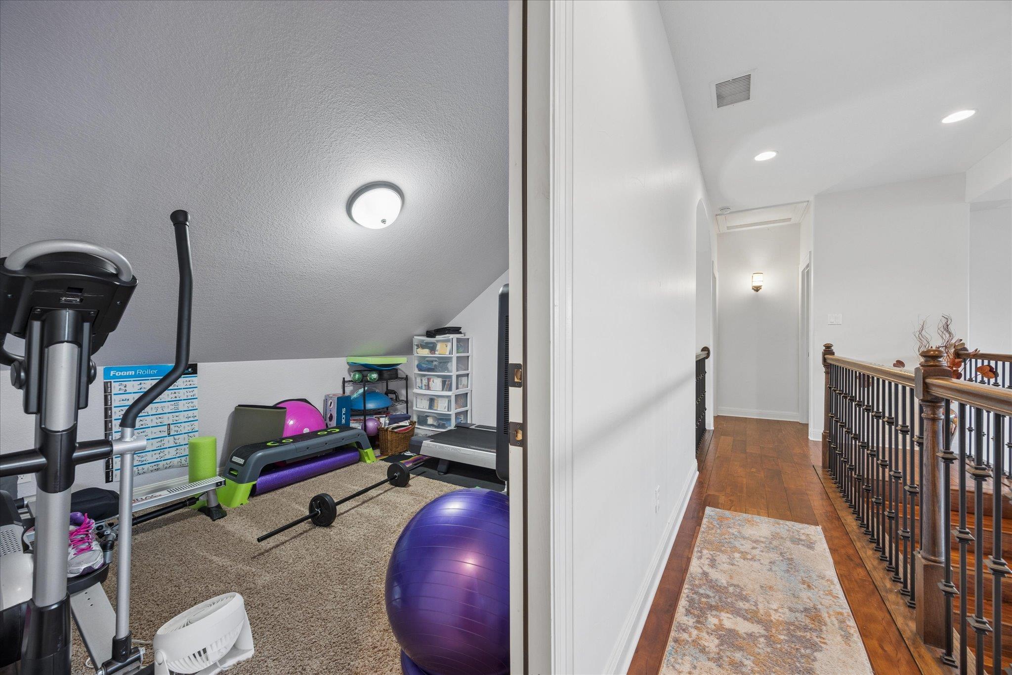 1100 High Lonesome St, Leander, TX 78641