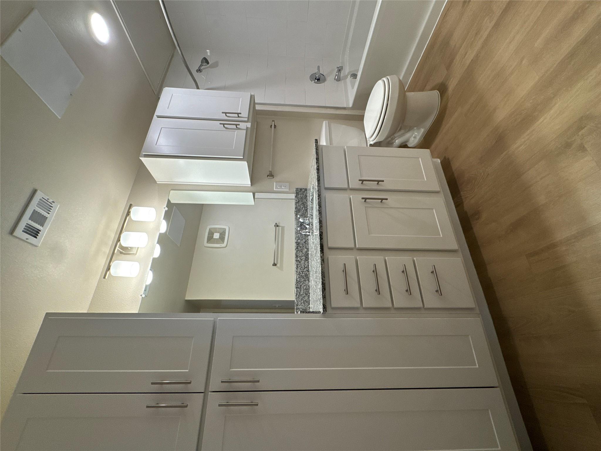 691 Union Chapel Rd # B1, Cedar Creek, TX 78612