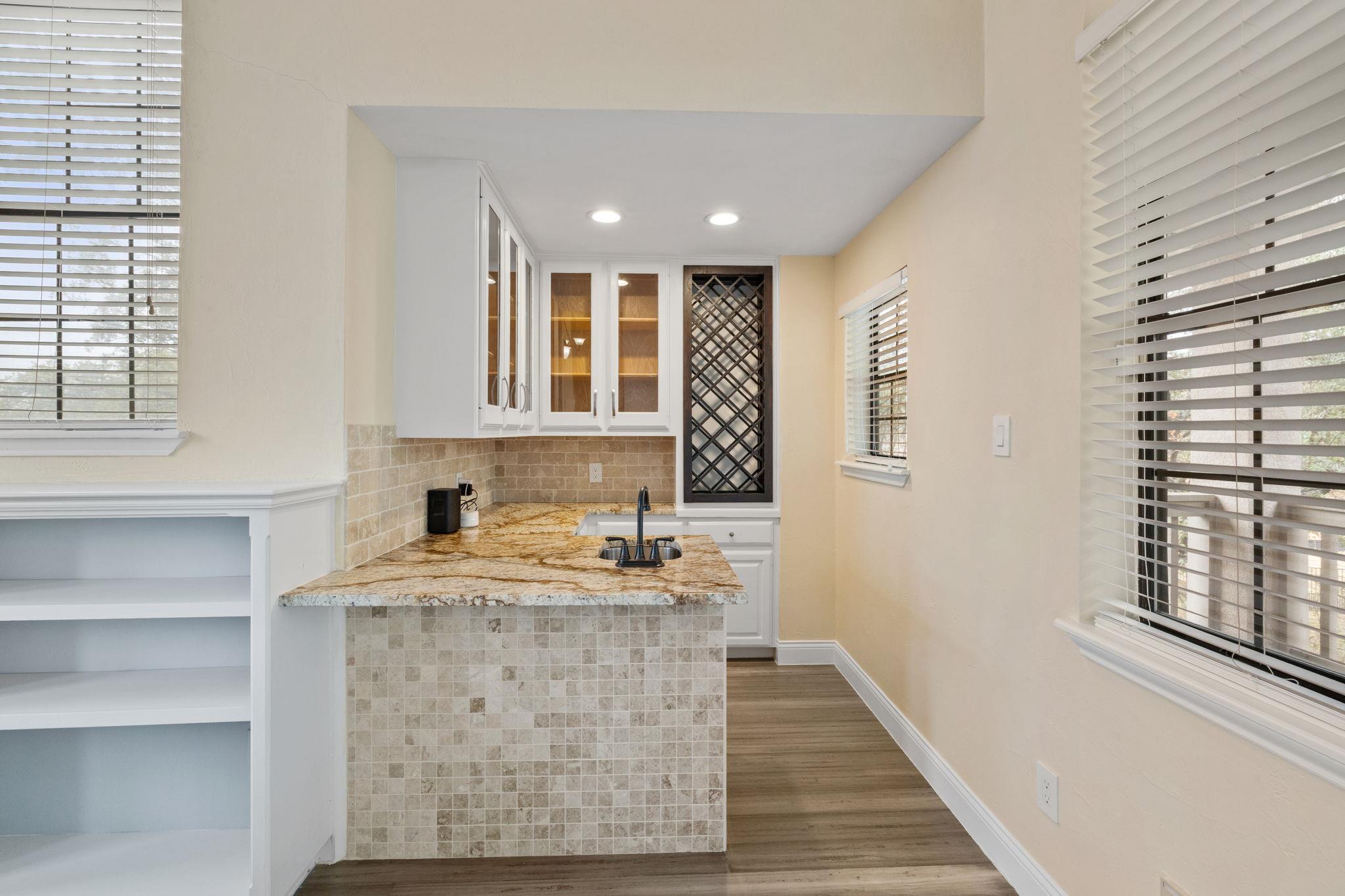 10204 Sausalito Dr, Austin, TX 78759