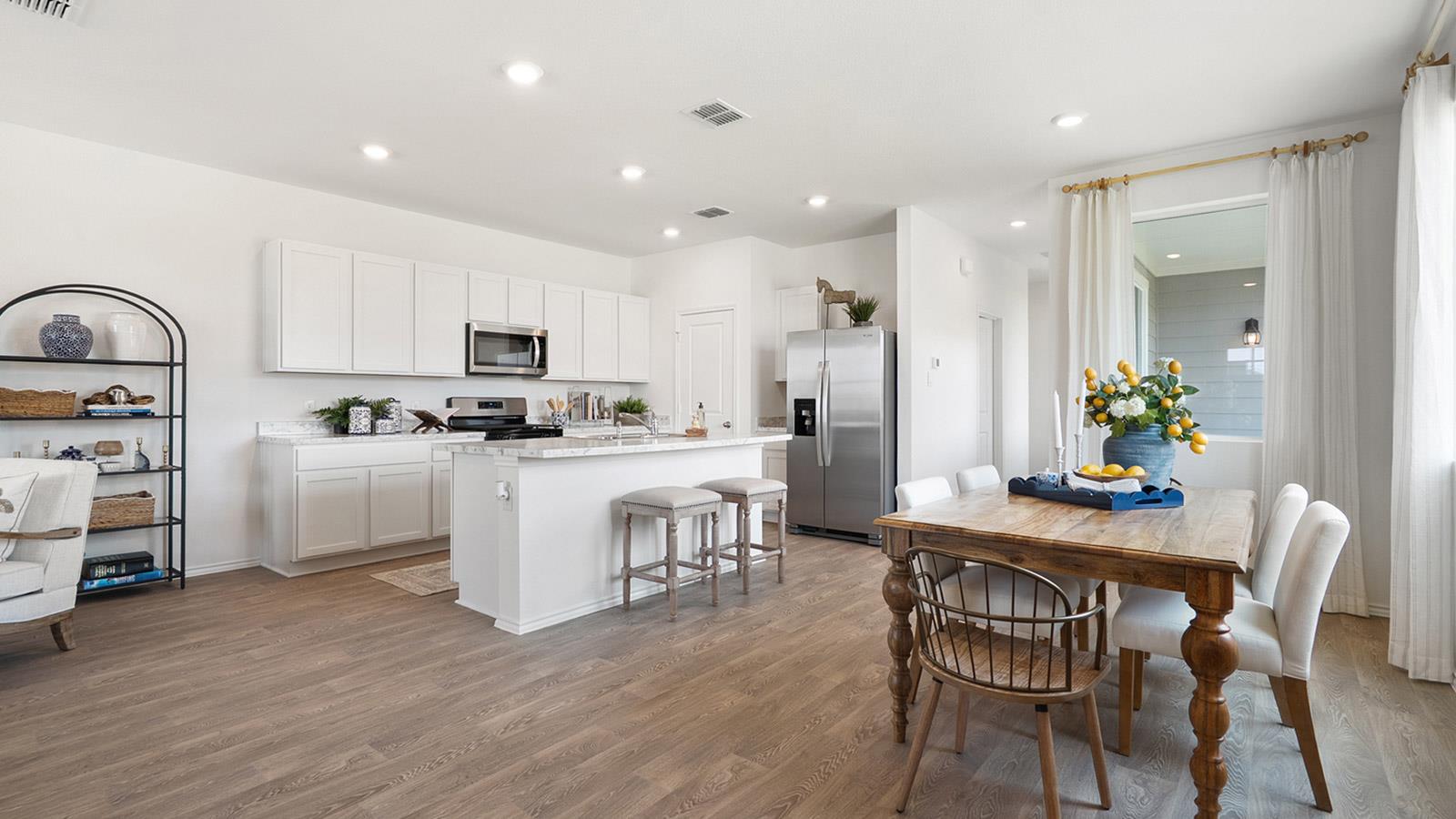 206 CONSTANZA Trl, Bastrop, TX 78602