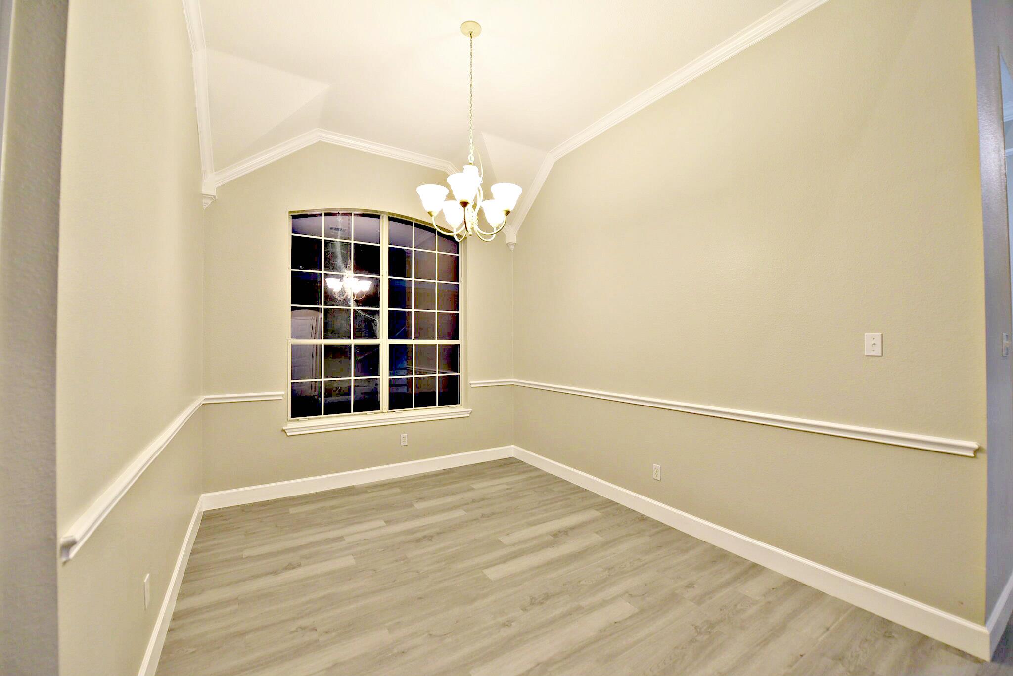 1933 Chasewood Dr, Austin, TX 78727