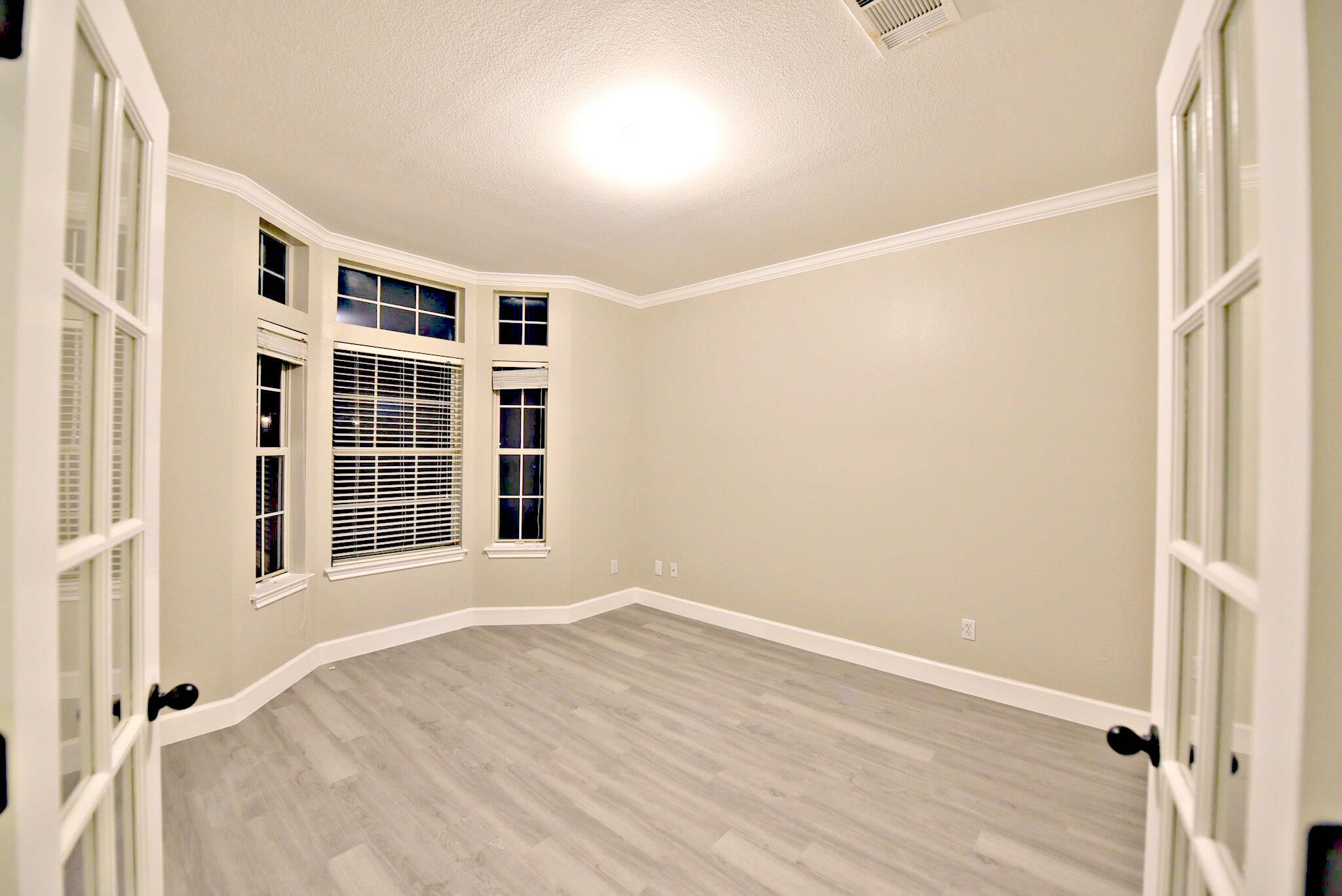 1933 Chasewood Dr, Austin, TX 78727