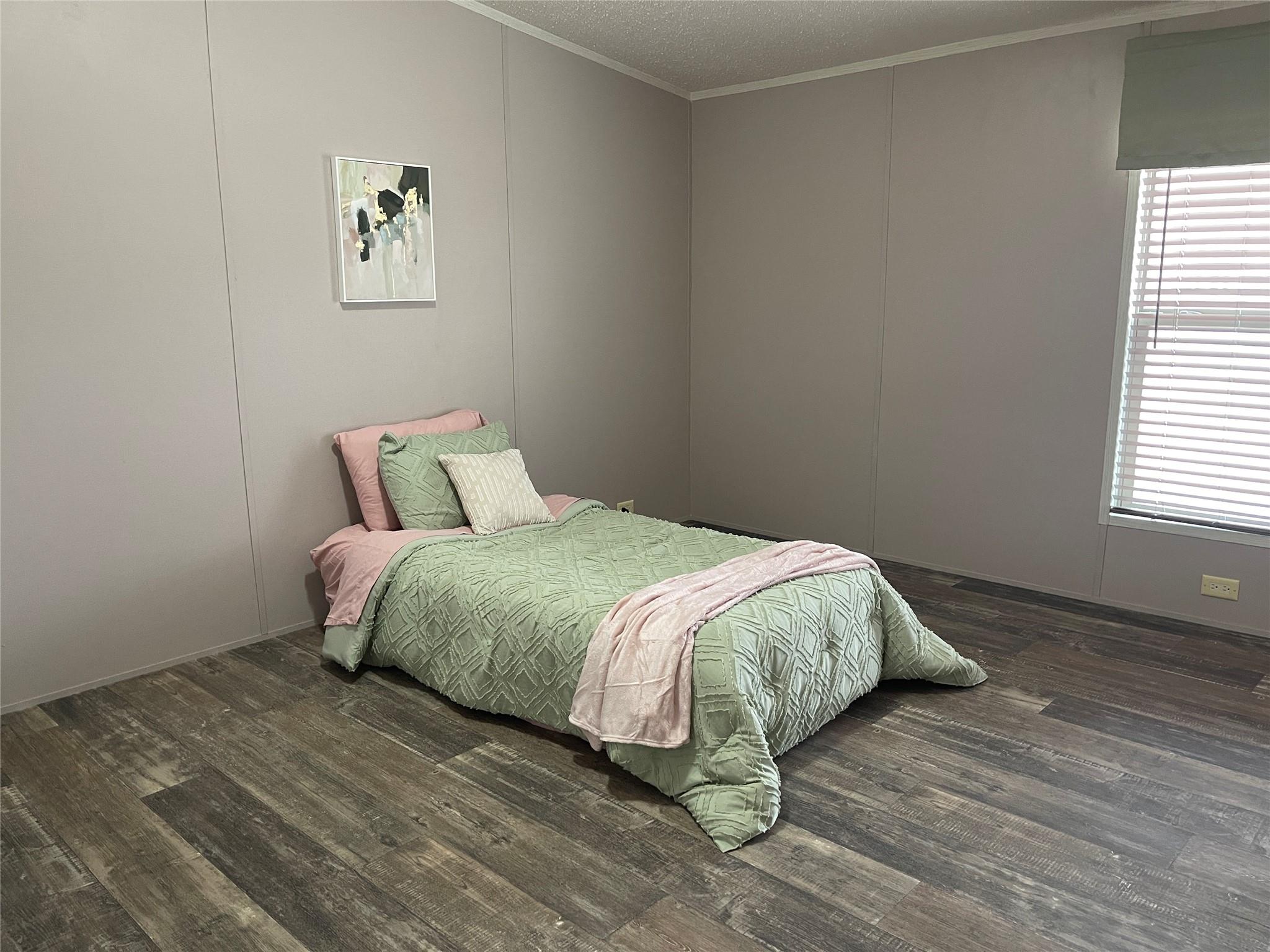 1740 Sandy Creek Rd, Red Rock, TX 78616