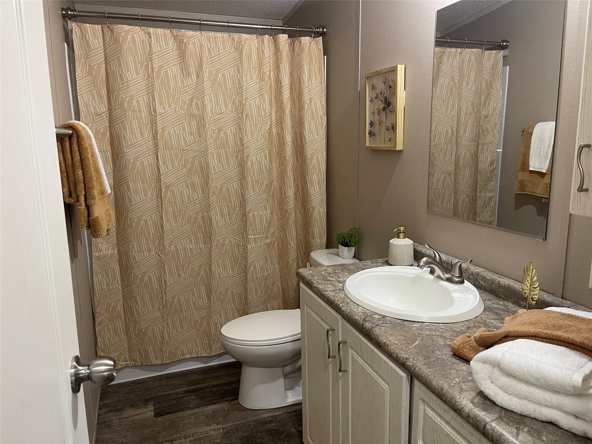 1740 Sandy Creek Rd, Red Rock, TX 78616