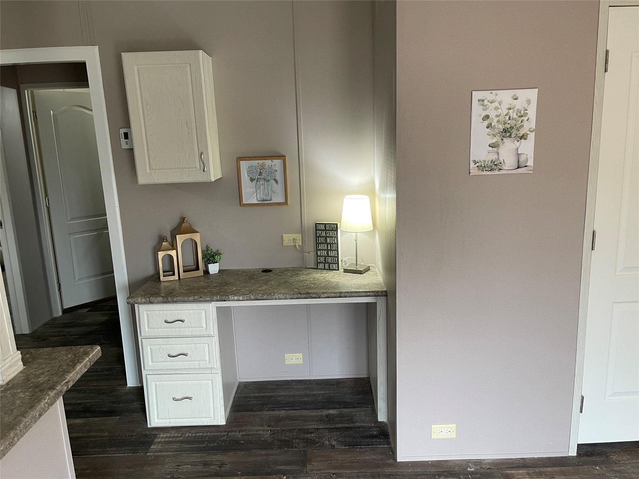 1740 Sandy Creek Rd, Red Rock, TX 78616