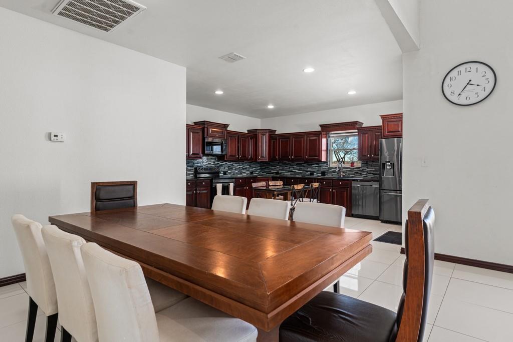 1206 Walter Hoffman Rd, Cedar Creek, TX 78612