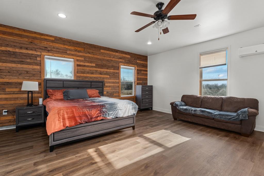 1206 Walter Hoffman Rd, Cedar Creek, TX 78612