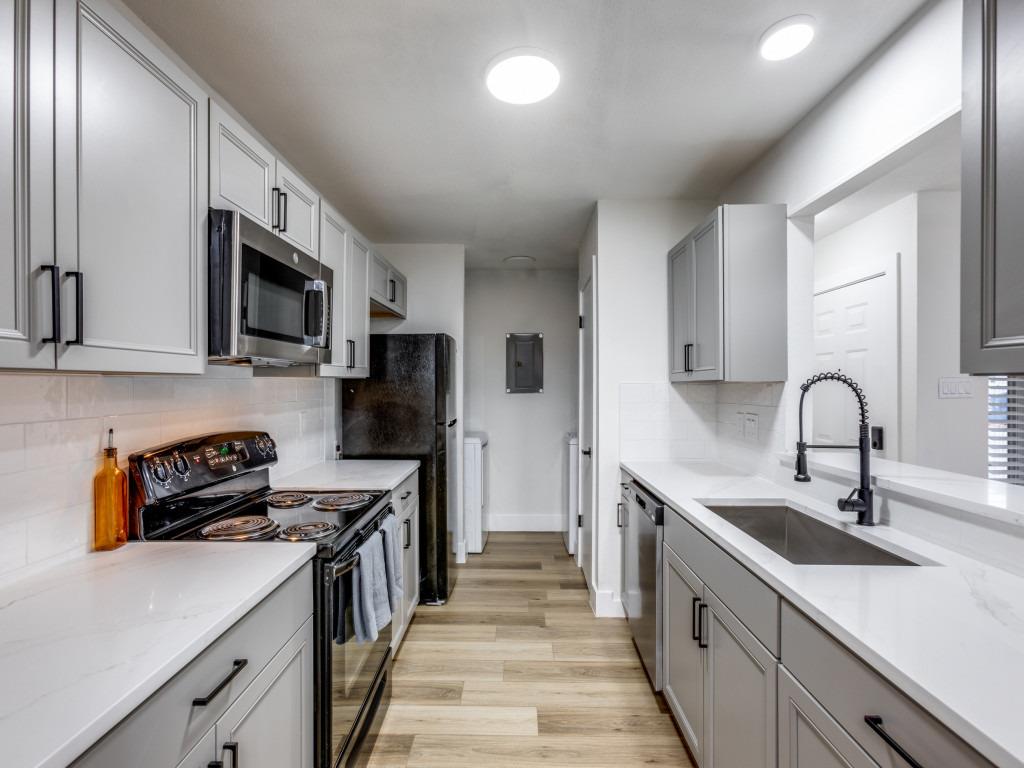 1845 River Crossing Cir # B, Austin, TX 78741