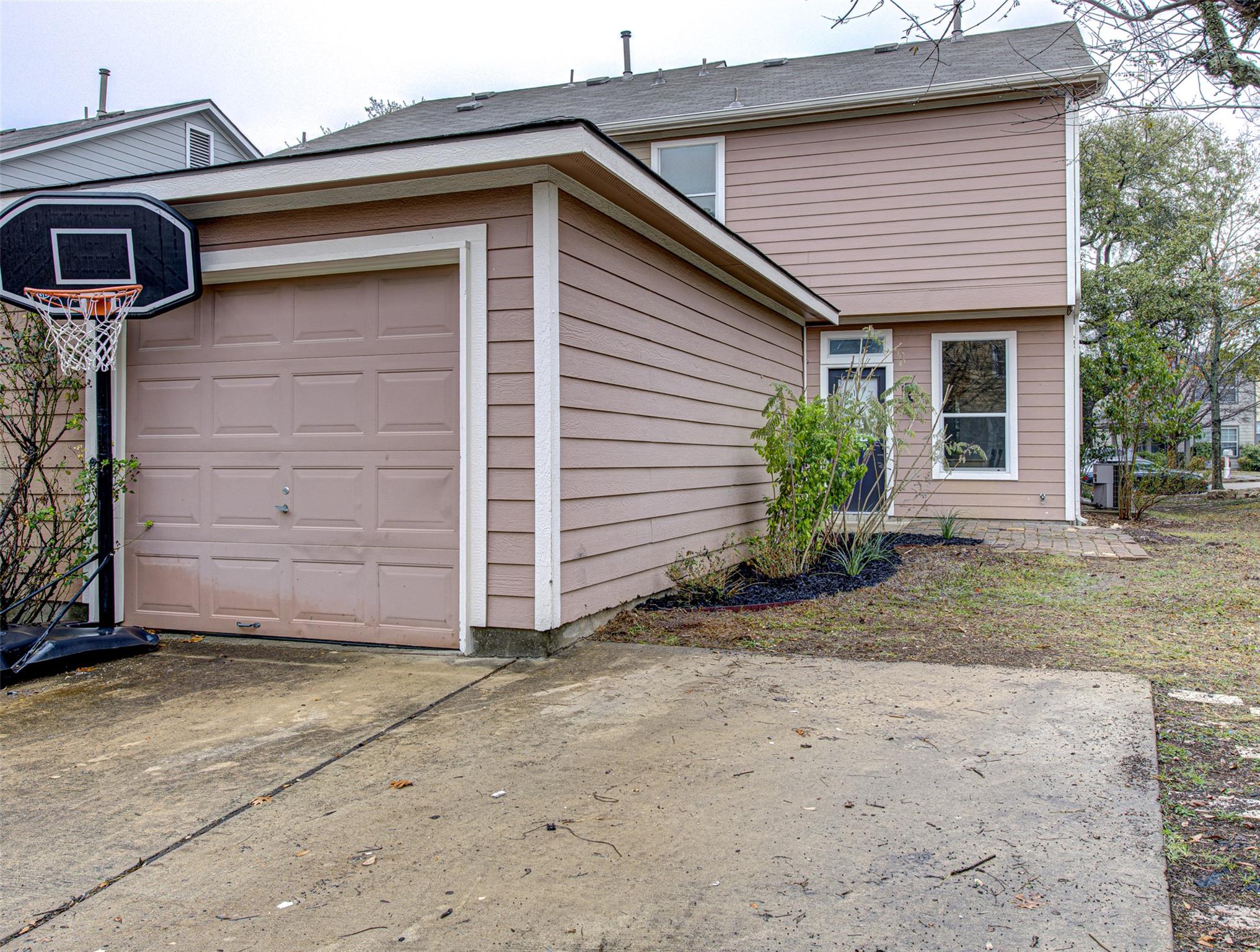 6249 Negley # B, Kyle, TX 78640