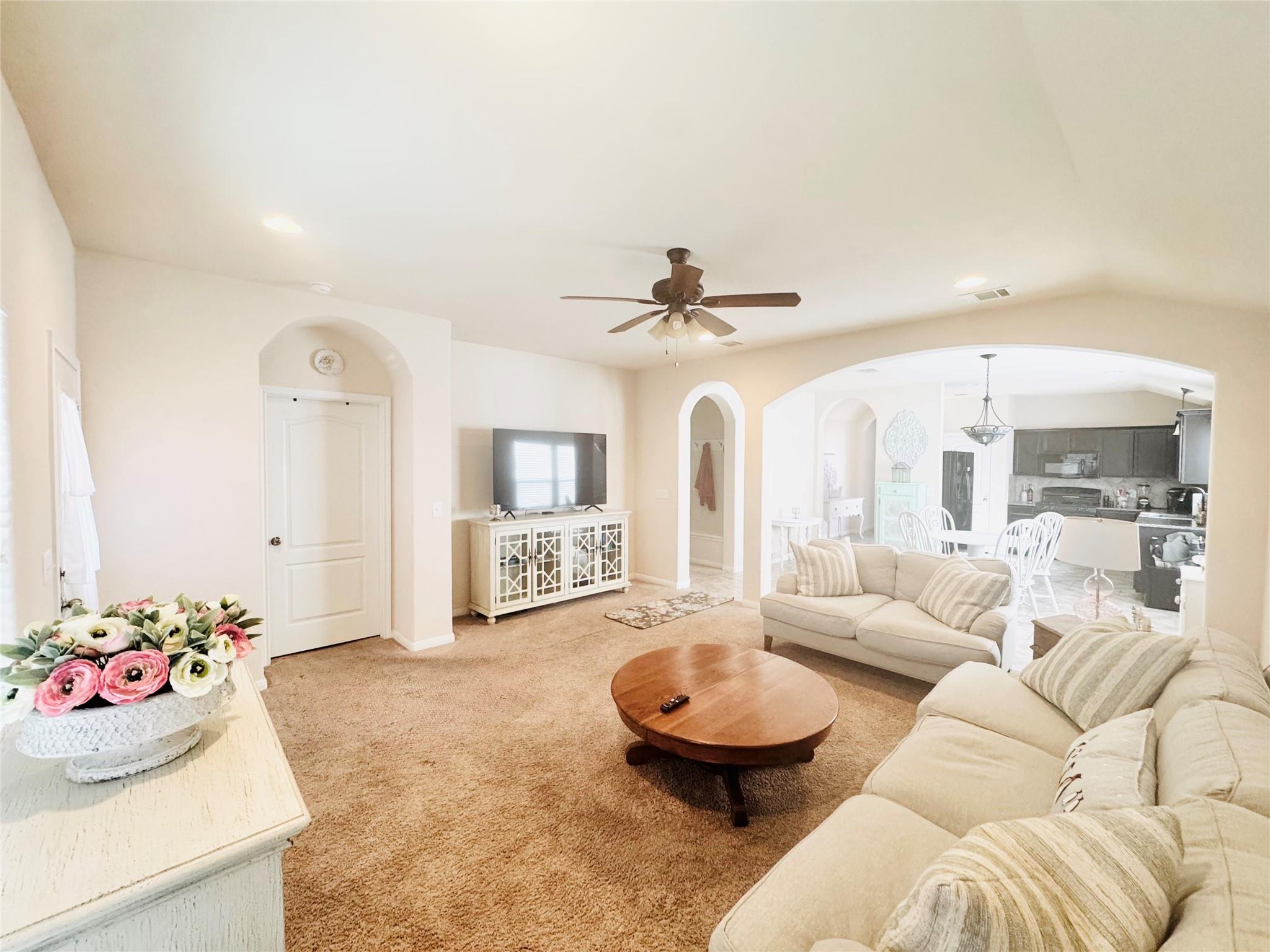 413 Gettysburg Loop, Elgin, TX 78621