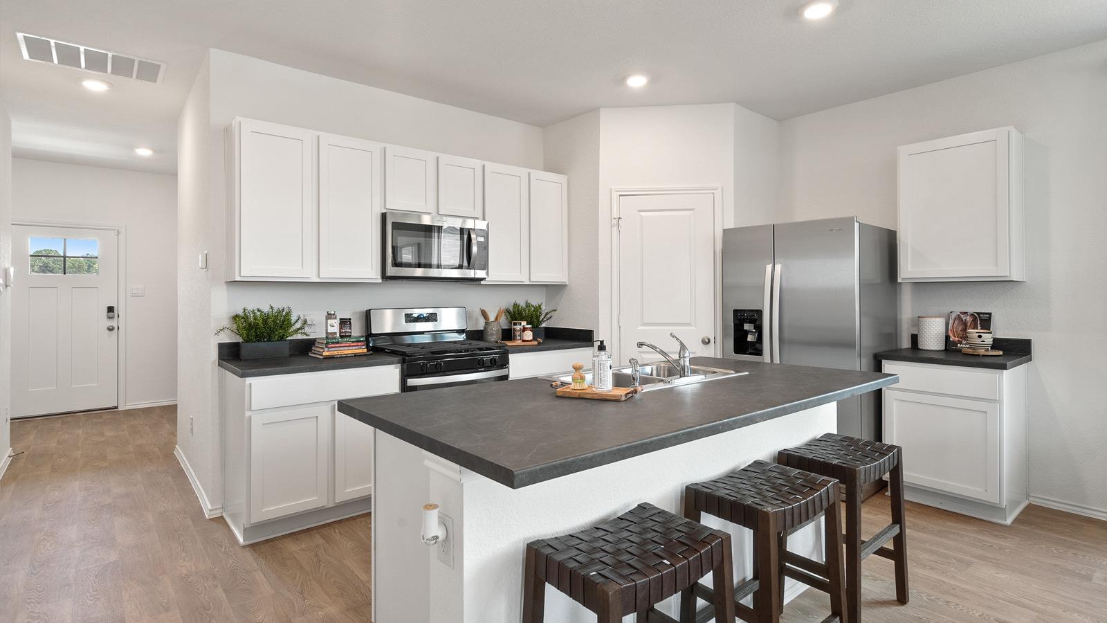 300 PUERTO PLATA Ave, Bastrop, TX 78602