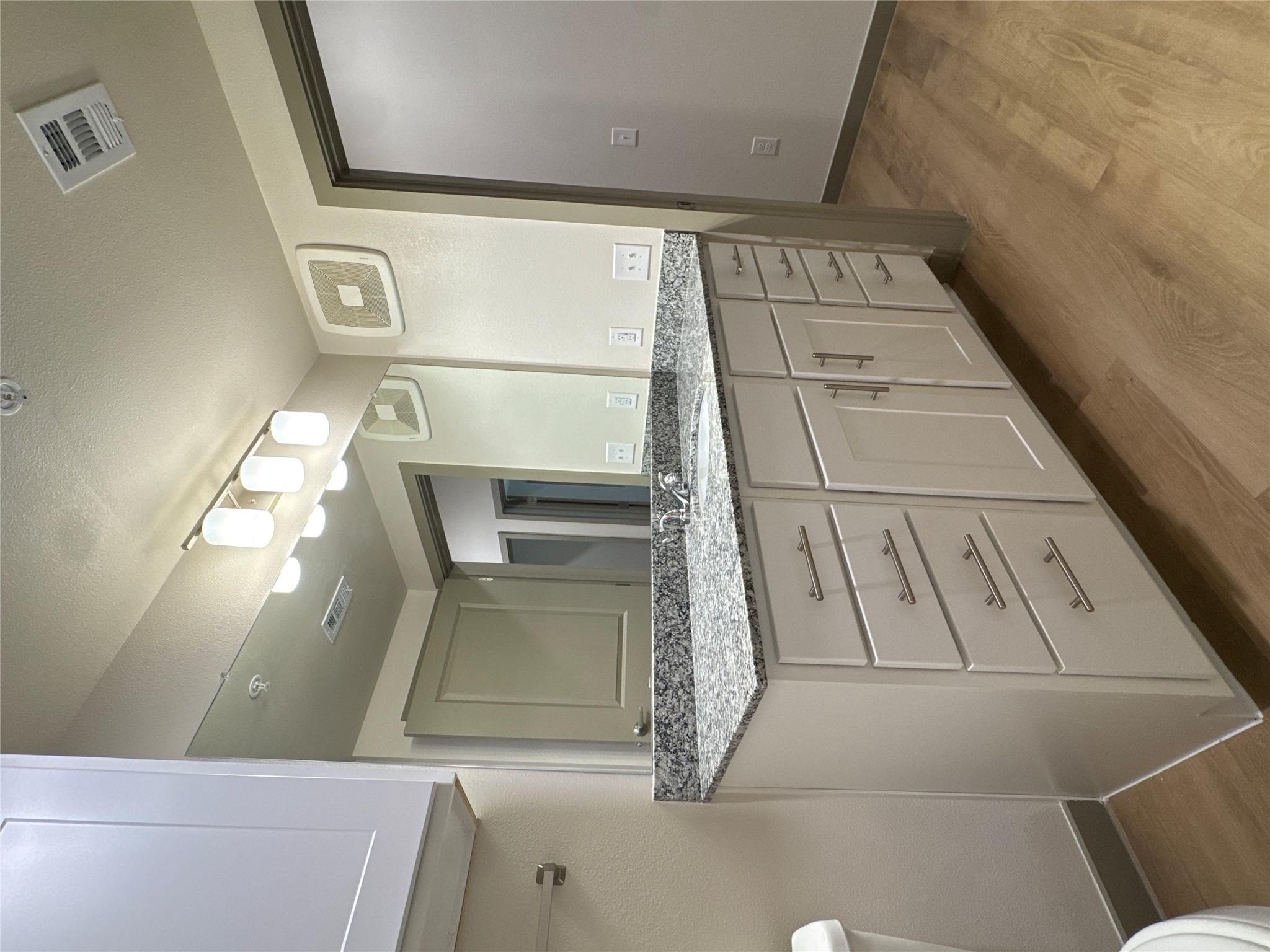 691 Union Chapel Rd # C1, Cedar Creek, TX 78612