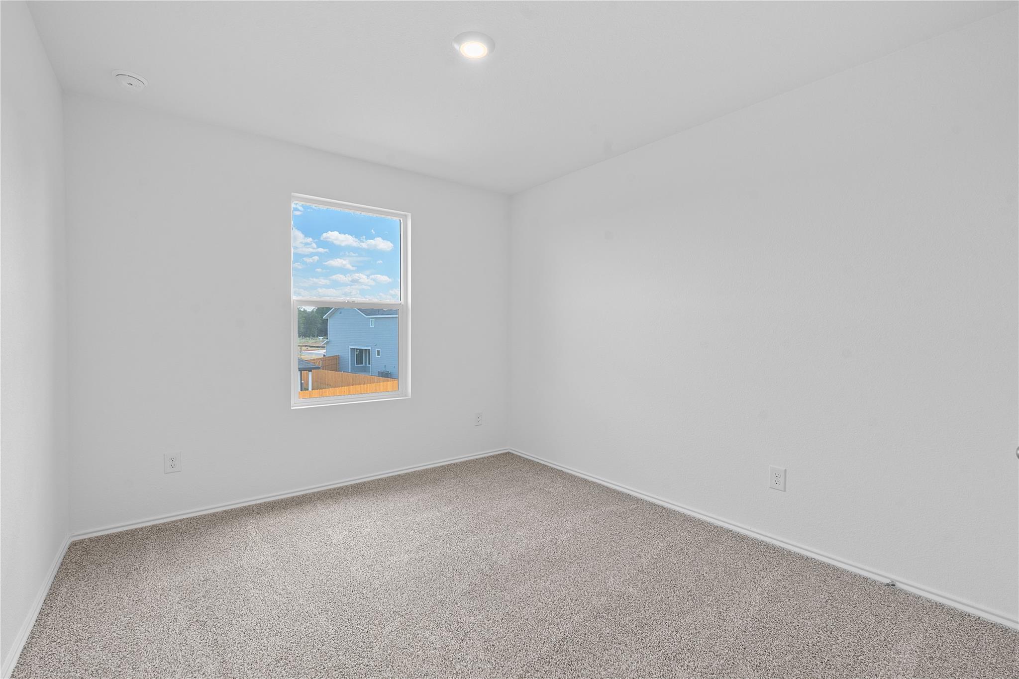 210 CONSTANZA Trl, Bastrop, TX 78602