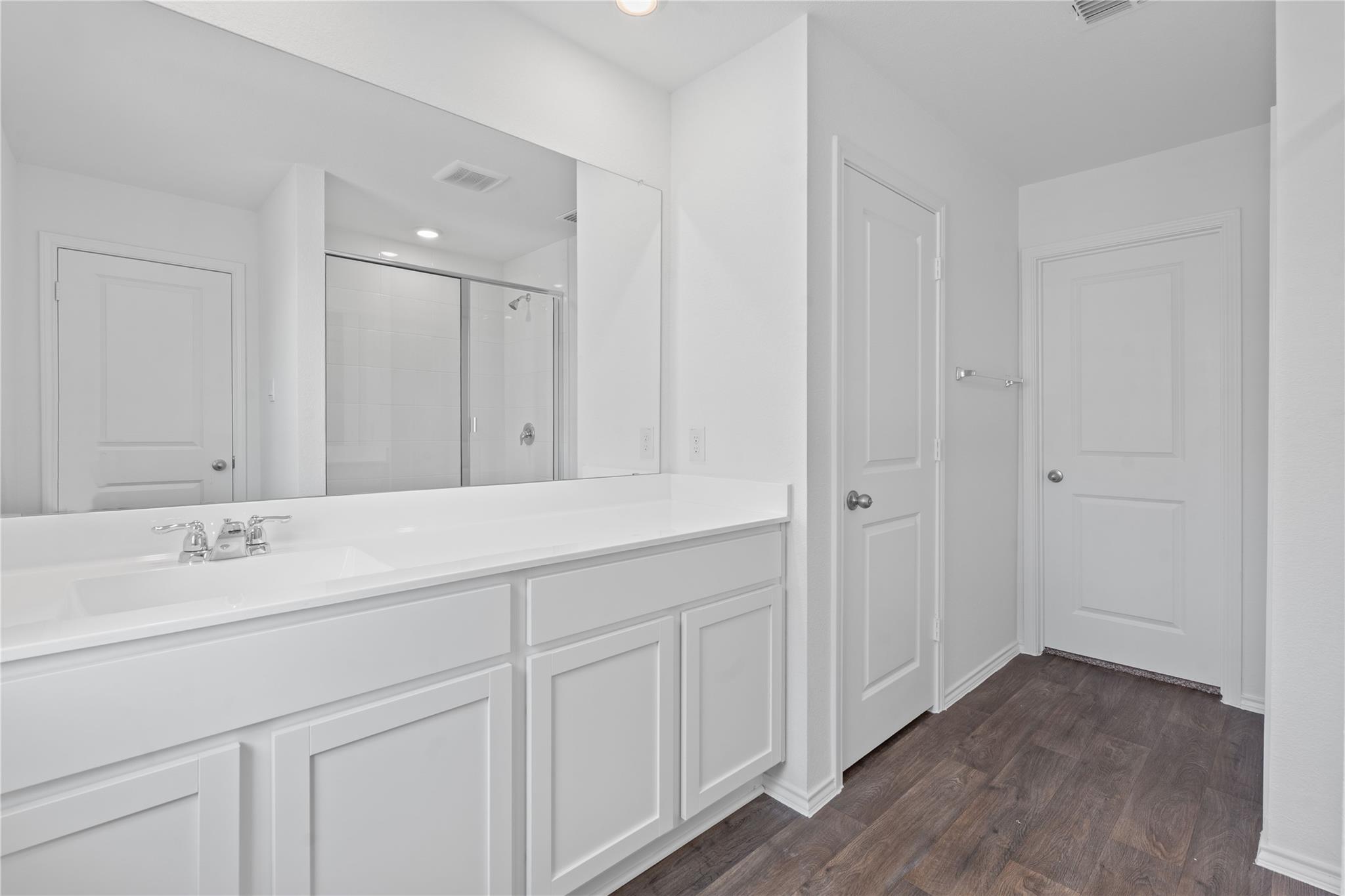 210 CONSTANZA Trl, Bastrop, TX 78602