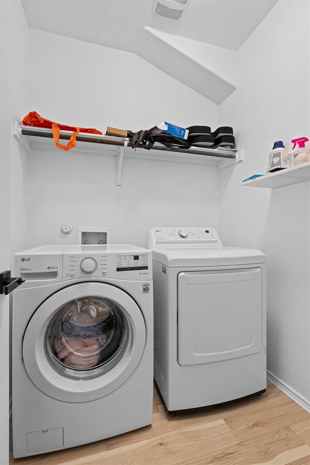 327 Andesite Trl, Buda, TX 78610