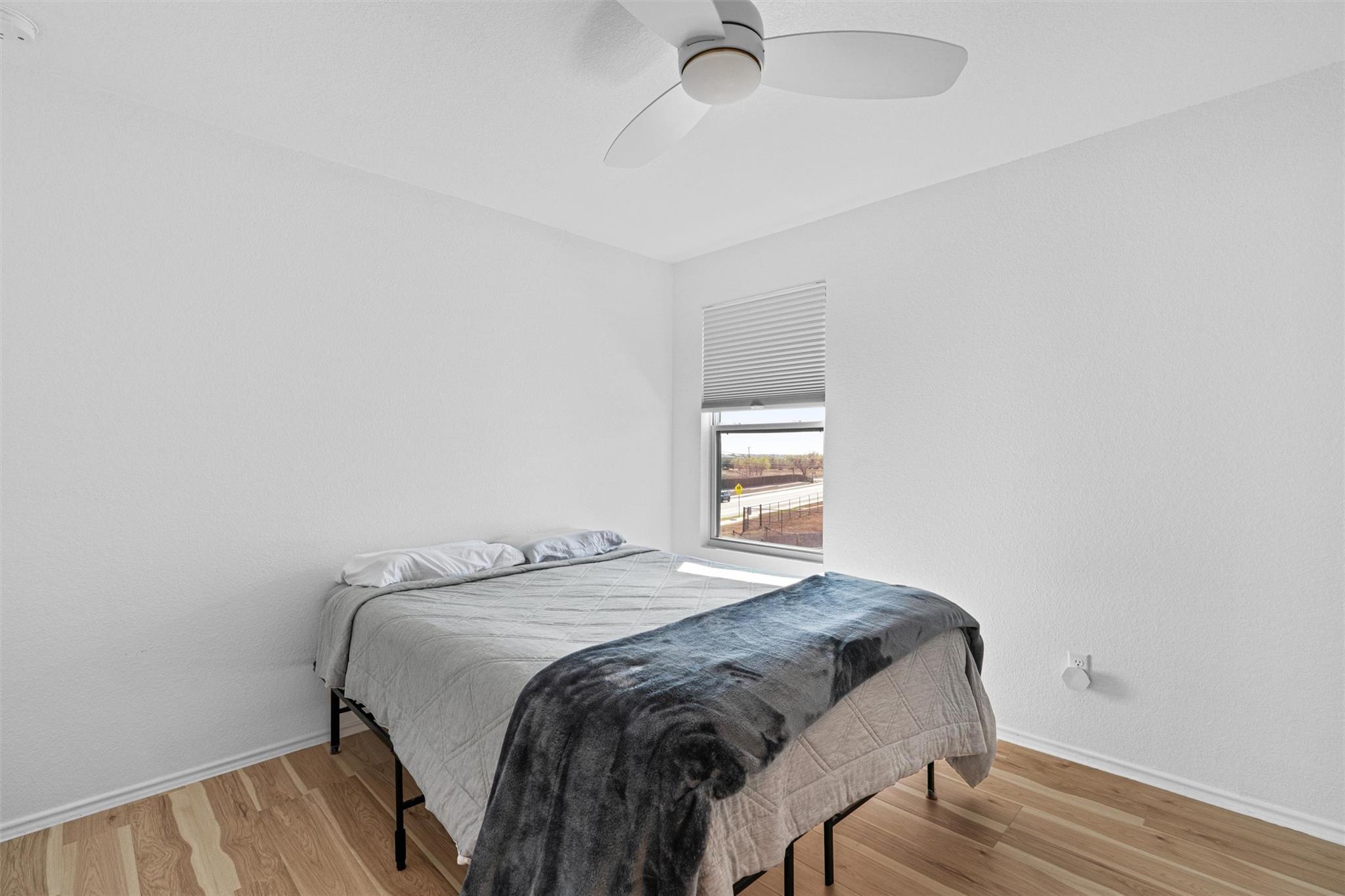 327 Andesite Trl, Buda, TX 78610