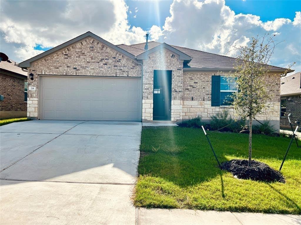 218 Bethpage Dr, San Marcos, TX 78666