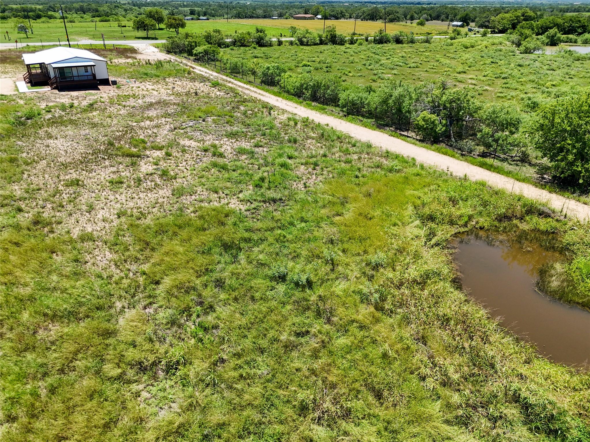 167 Beckham Dr, Dale, TX 78616