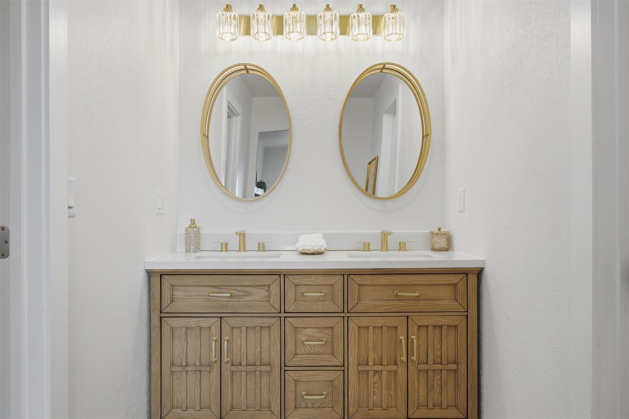 5203 Cueva Dr, Austin, TX 78738