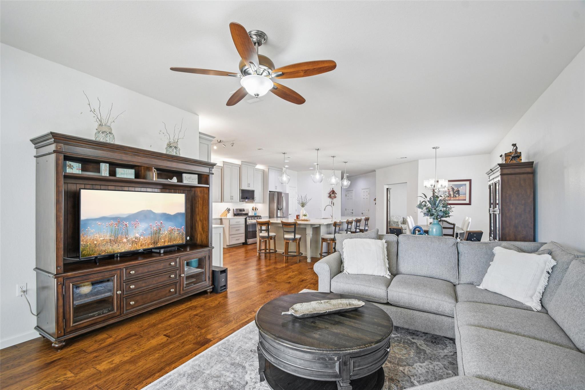 516 Sundance Ln, Georgetown, TX 78633