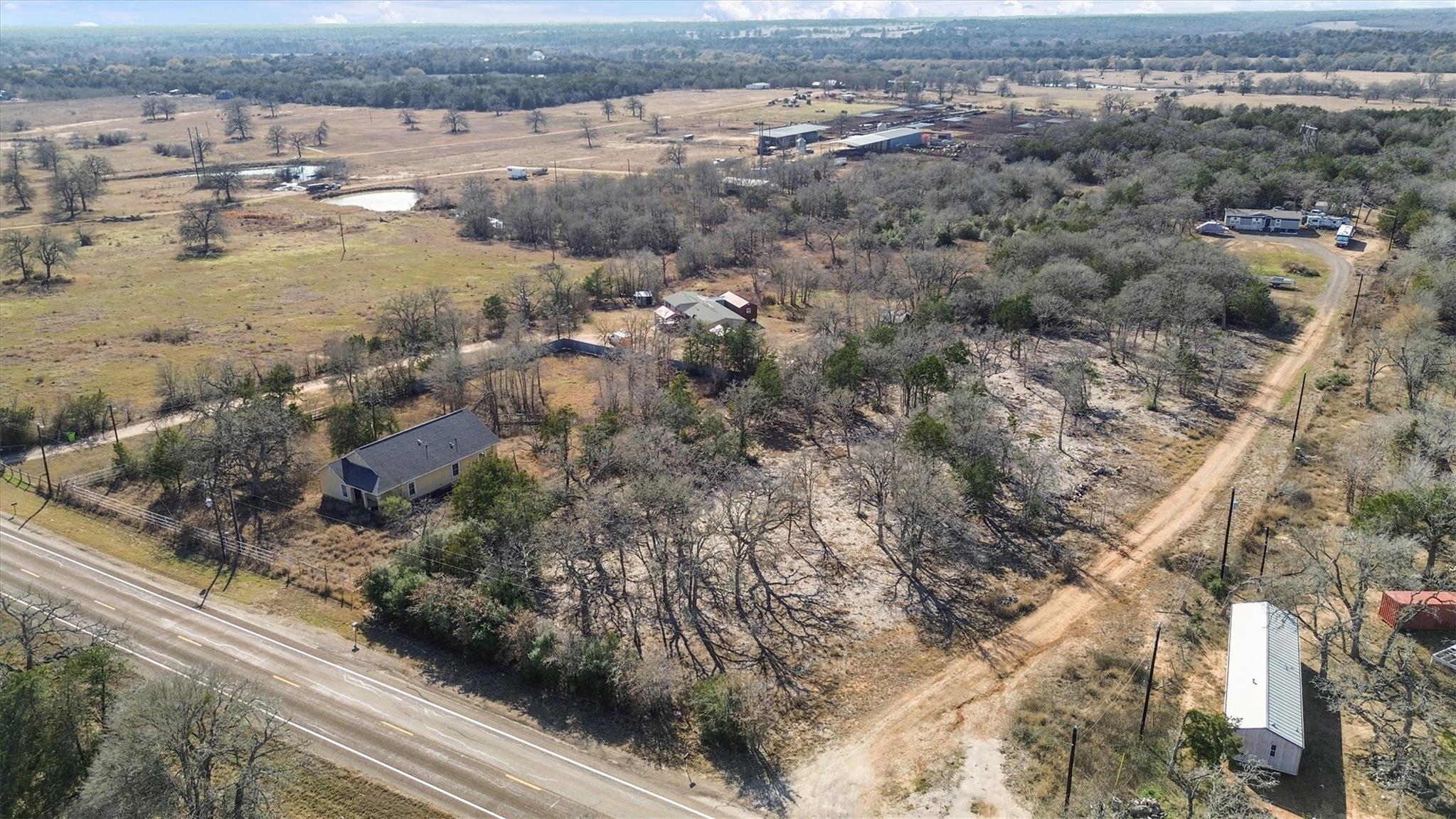 1686 Fm 2104, Paige, TX 78659