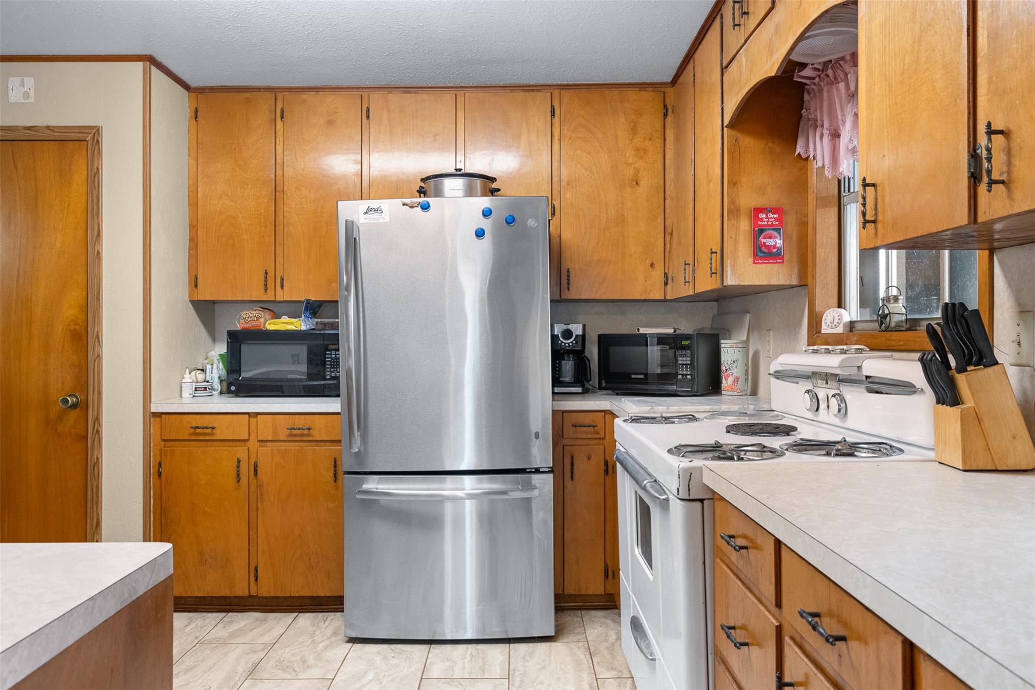 4025 County Road 284, Harwood, TX 78632