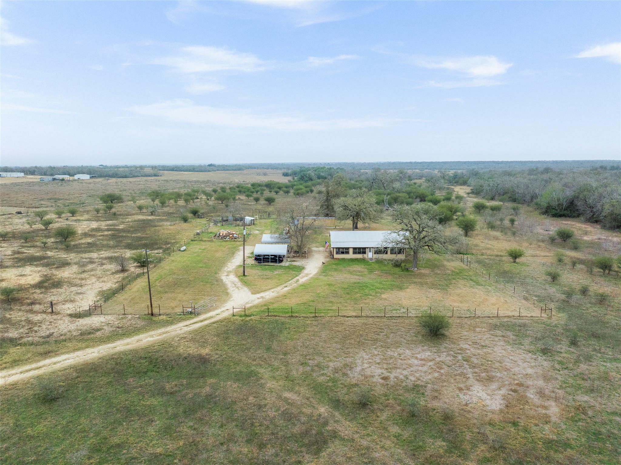 4025 County Road 284 # 46X, Harwood, TX 78632