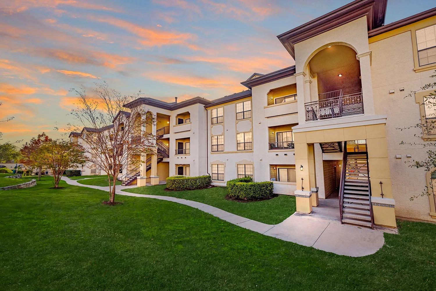 12800 Center Lake Dr # 00931, Austin, TX 78753