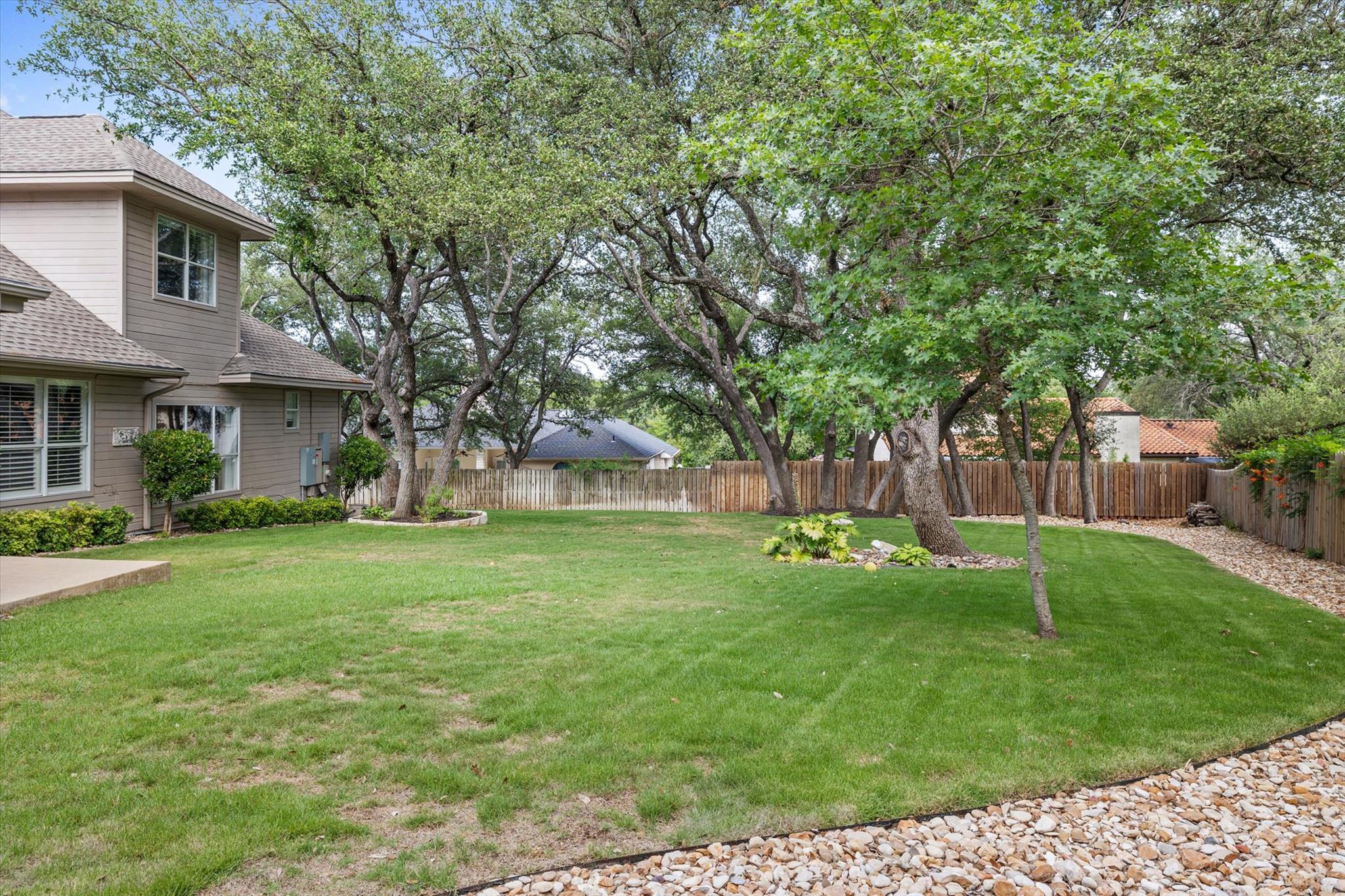 103 El Norte Ct, Lakeway, TX 78734