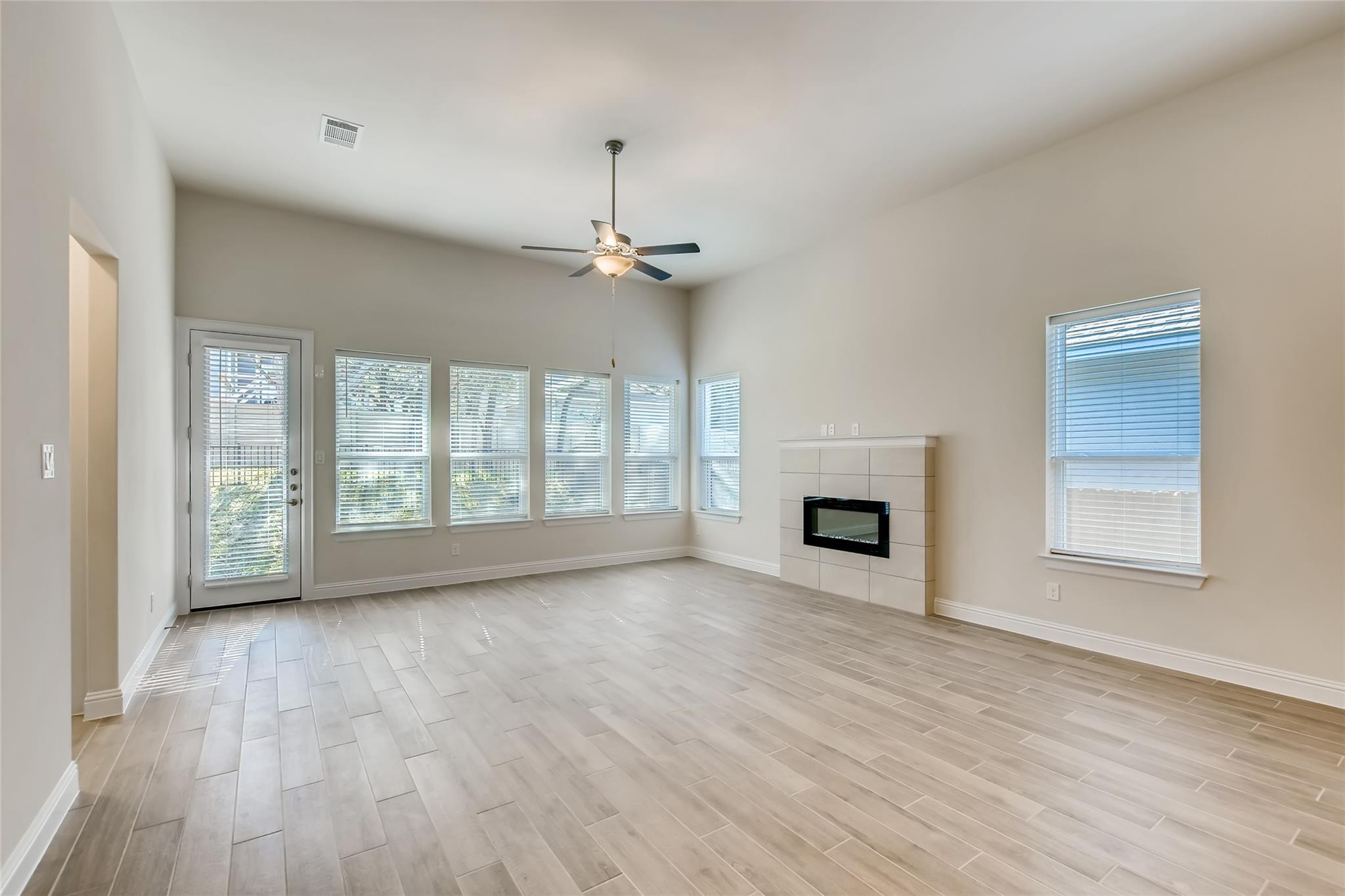 601 C-Bar Ranch Trl # 28, Cedar Park, TX 78613