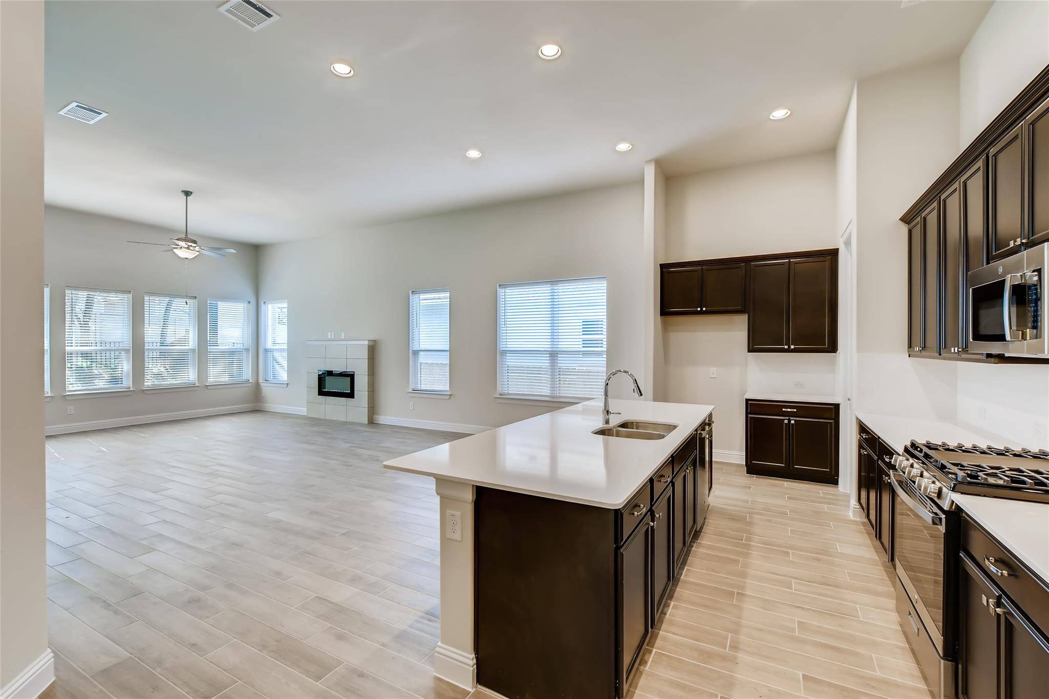 601 C-Bar Ranch Trl # 28, Cedar Park, TX 78613