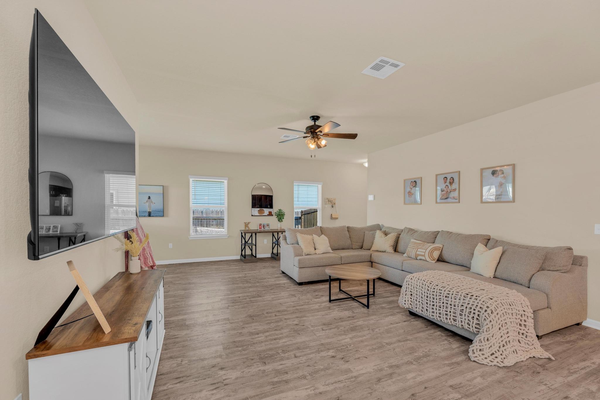 409 Red Matador Ln, Leander, TX 78641