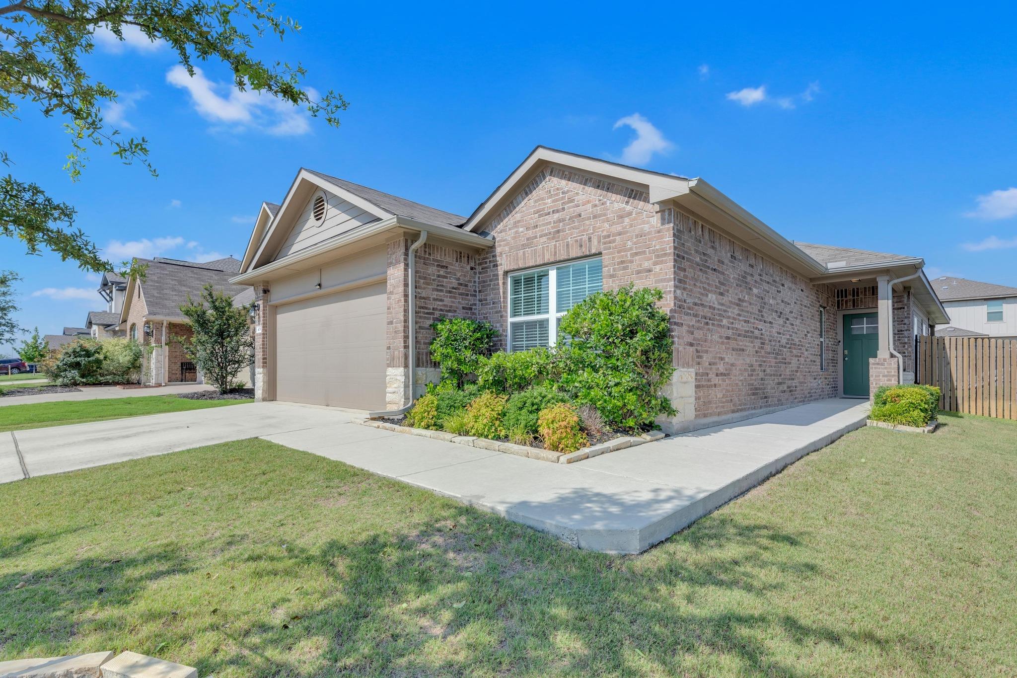 409 Red Matador Ln, Leander, TX 78641