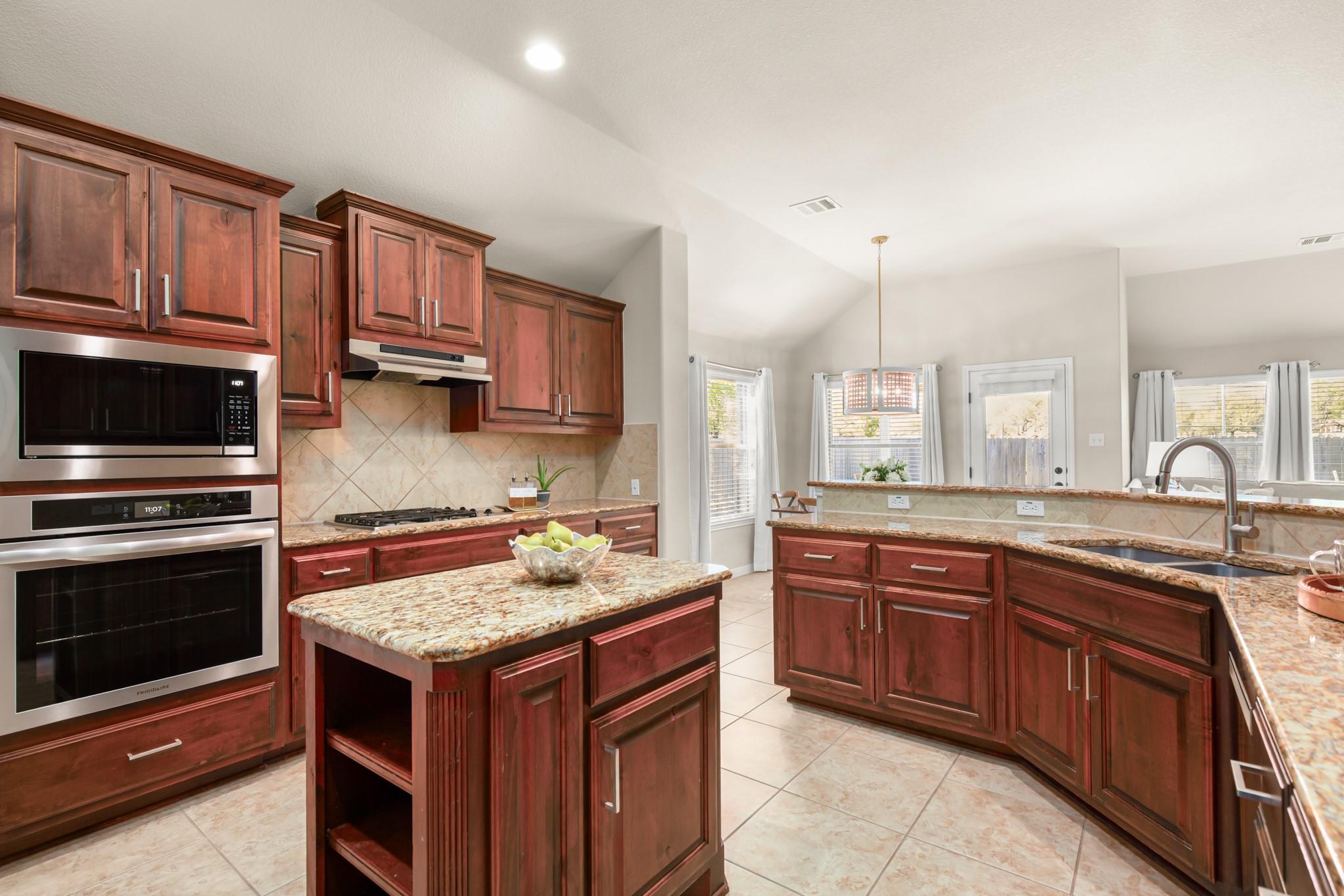 1906 Tall Chief, Leander, TX 78641